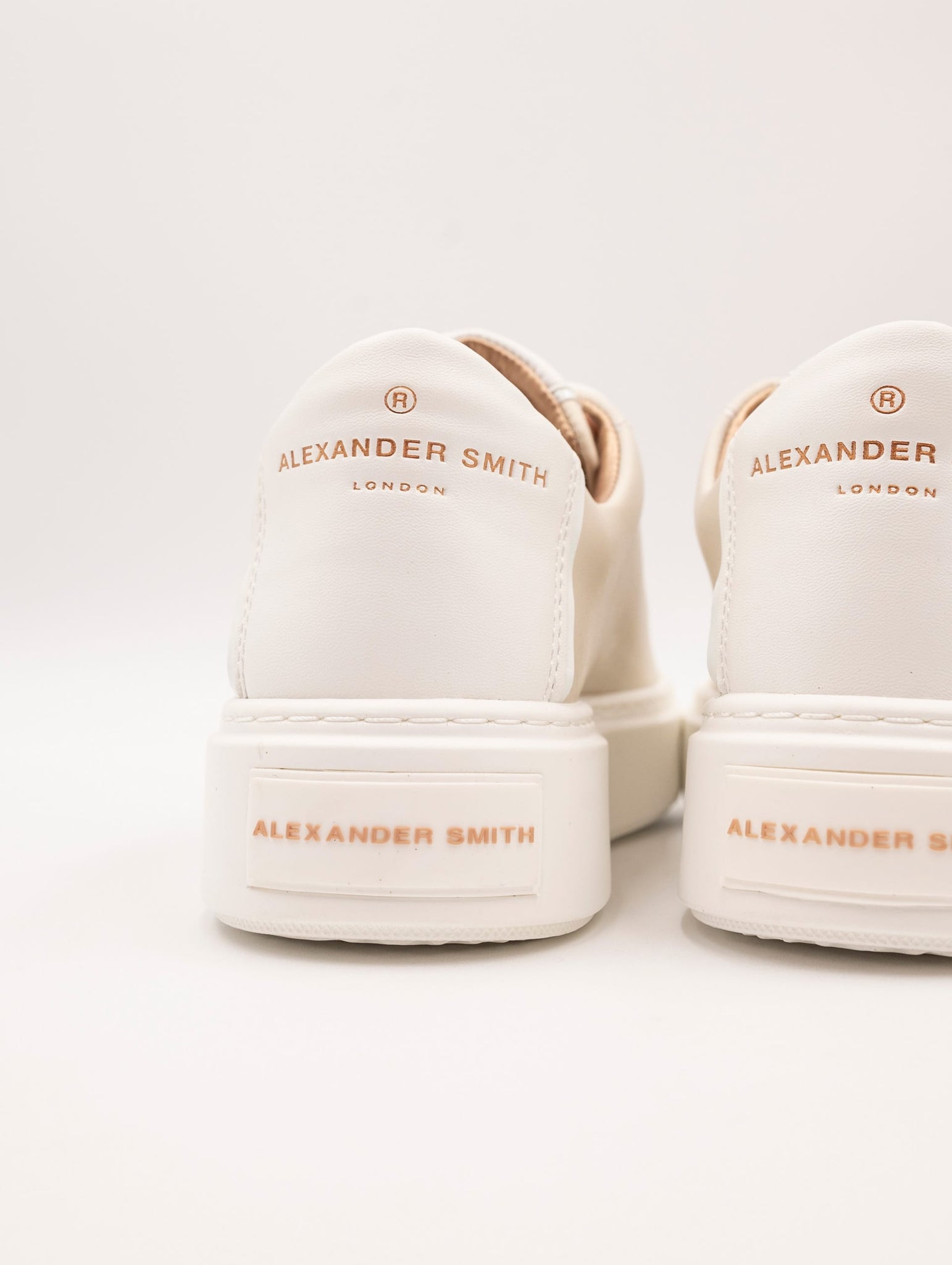 Sneakers Alexander Smith in Pelle Crema e Bianca