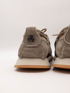 Mocassino a Barca Hull Voile Blanche in Suede Delavè Taupe
