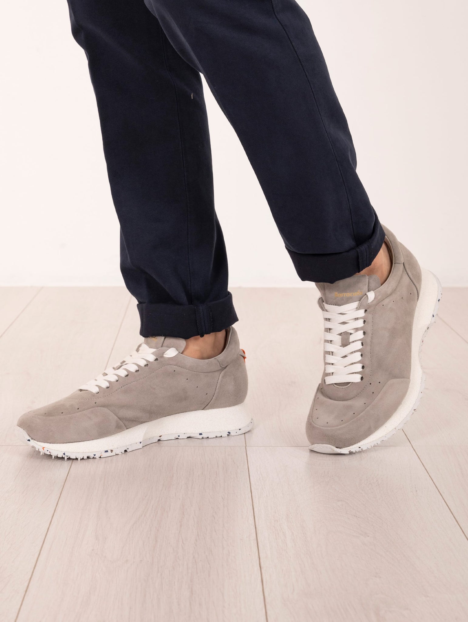 Sneakers Vintage Barracuda in Suede Grigia