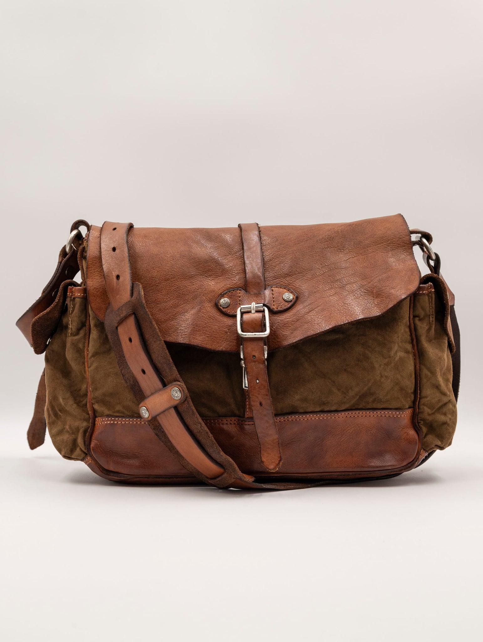 Borsa Campomaggi Saturno in Canvas e Pelle Cognac e Oliva