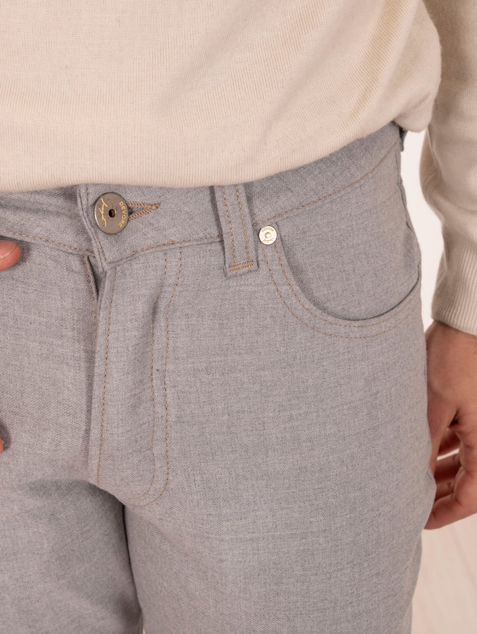 Pantalone Slim Devorè in Lana Vergine Loro Piana Grigio Chiaro