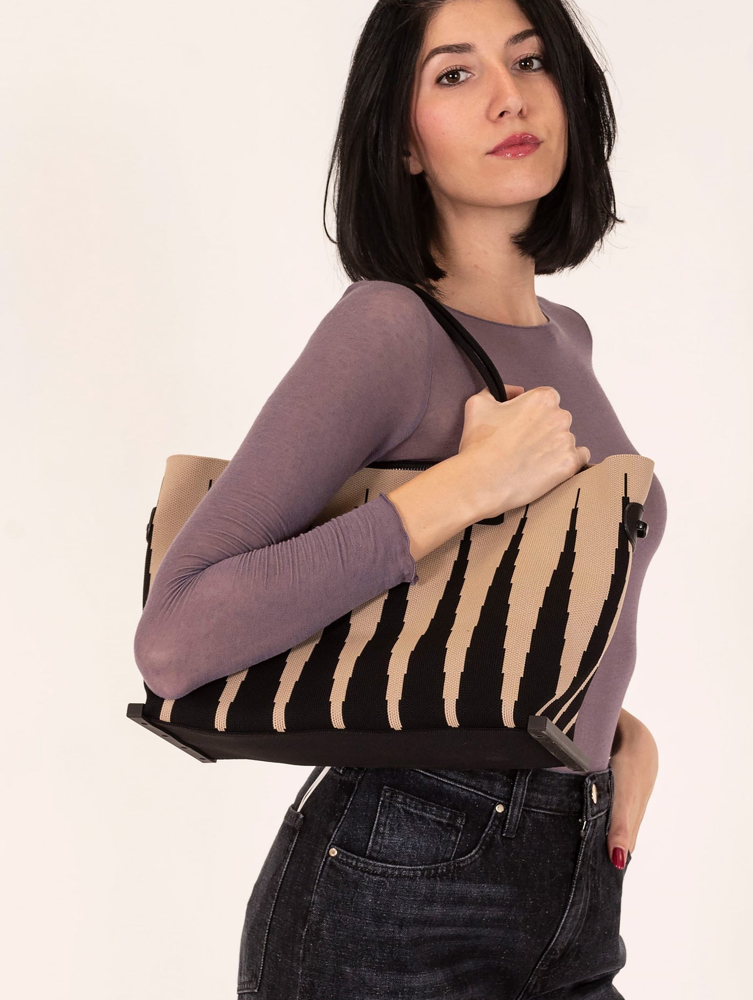 Borsa Fri-Yay Marta in Maglia Beige e Nera