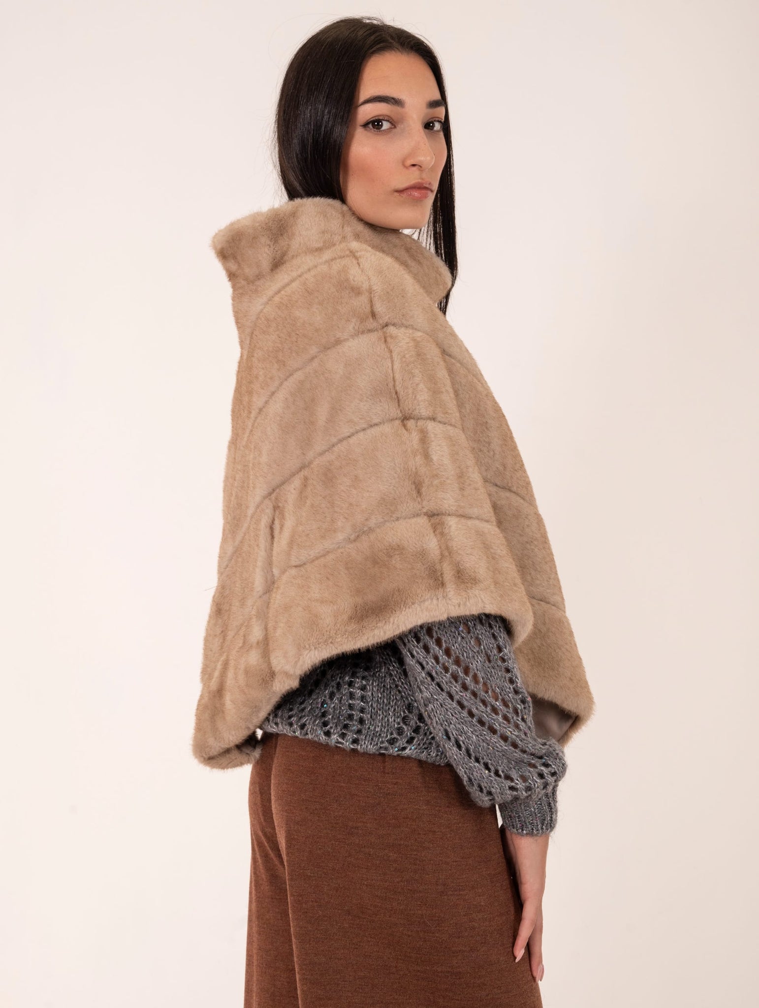 Poncho Eco Pelliccia Leon e Loulou Beige