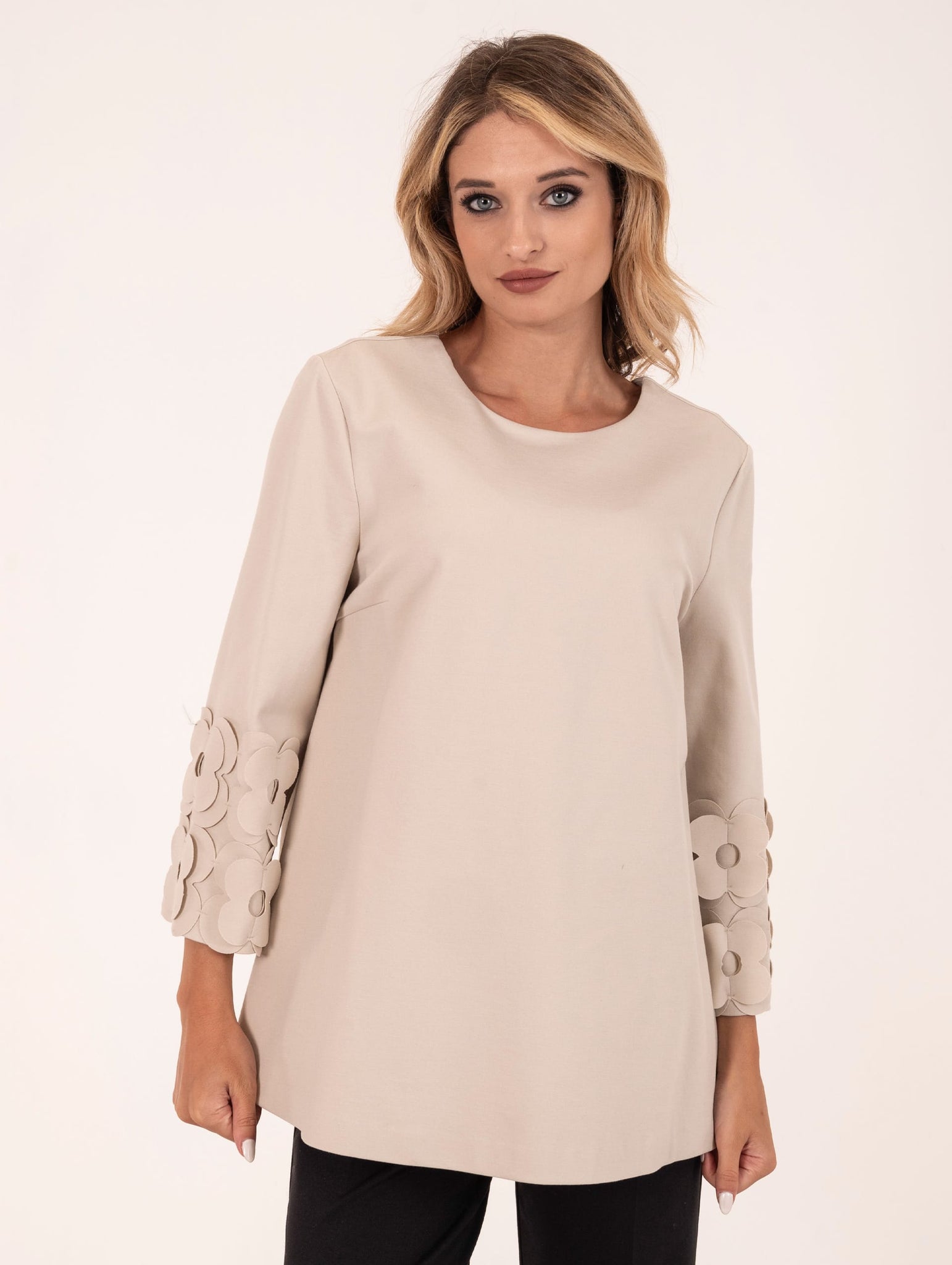 Blusa con Fiori Meimeij in Viscosa Sabbia