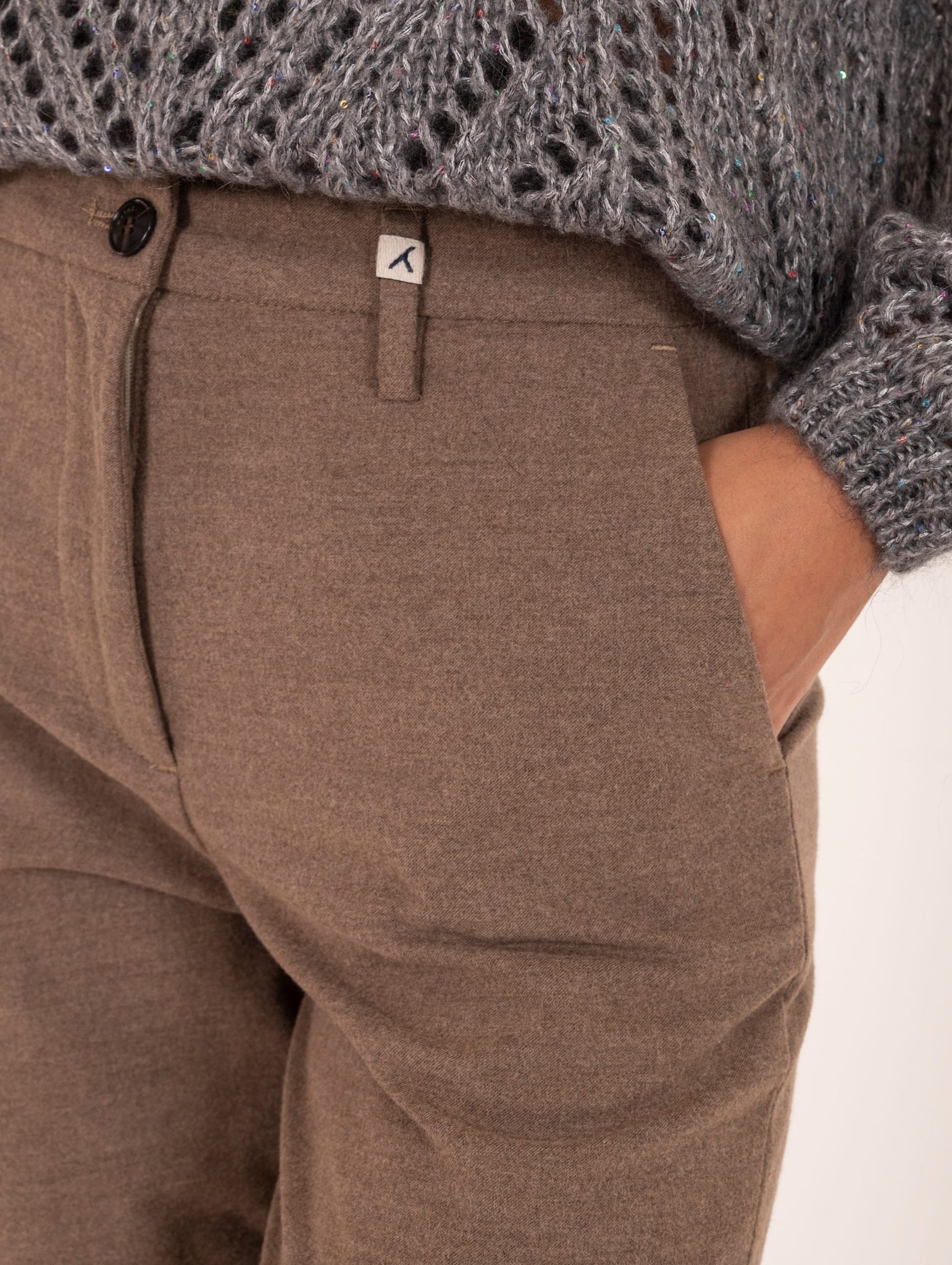 Pantalone Myths in Viscosa Light Brown