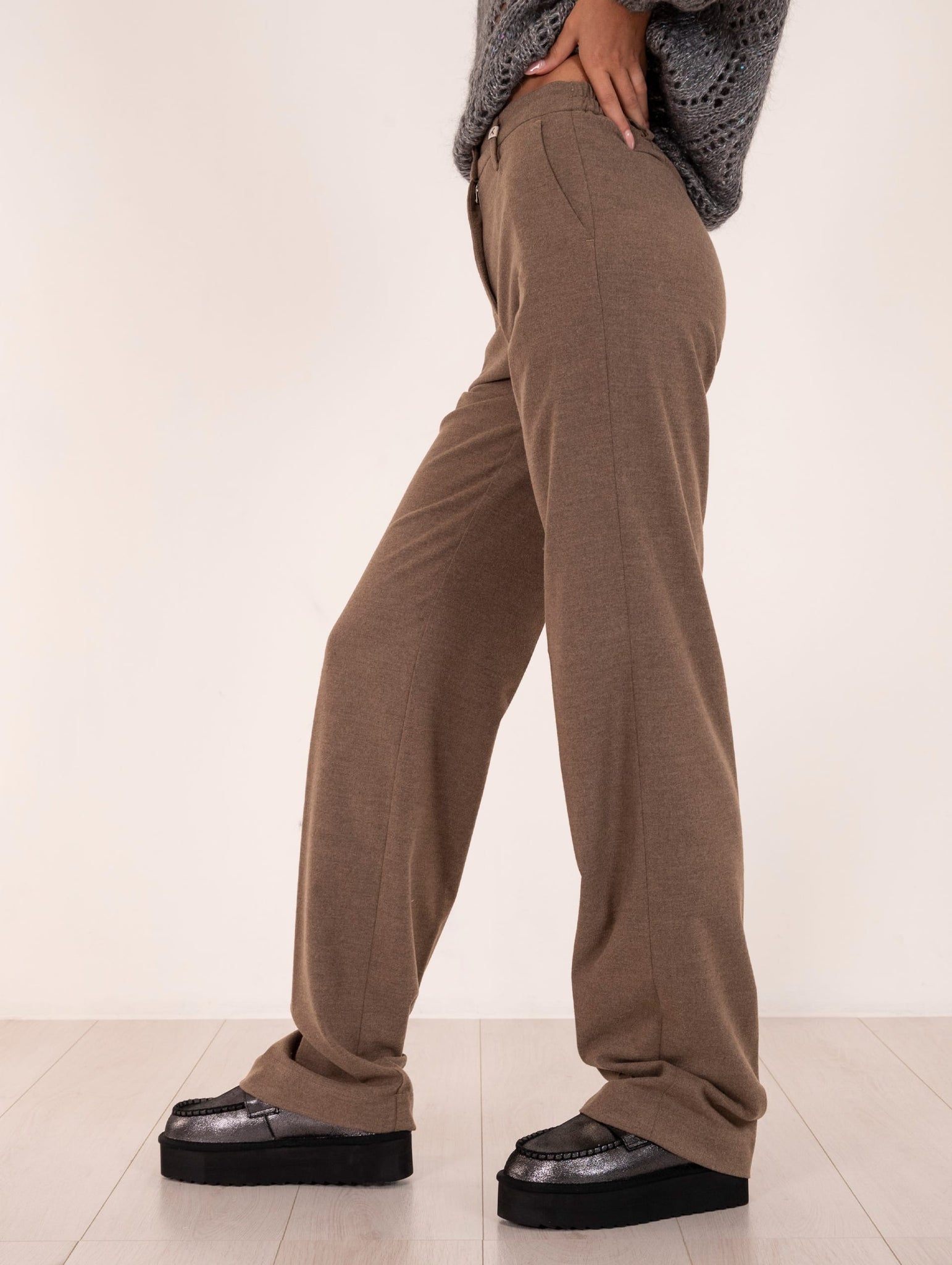 Pantalone Myths in Viscosa Light Brown