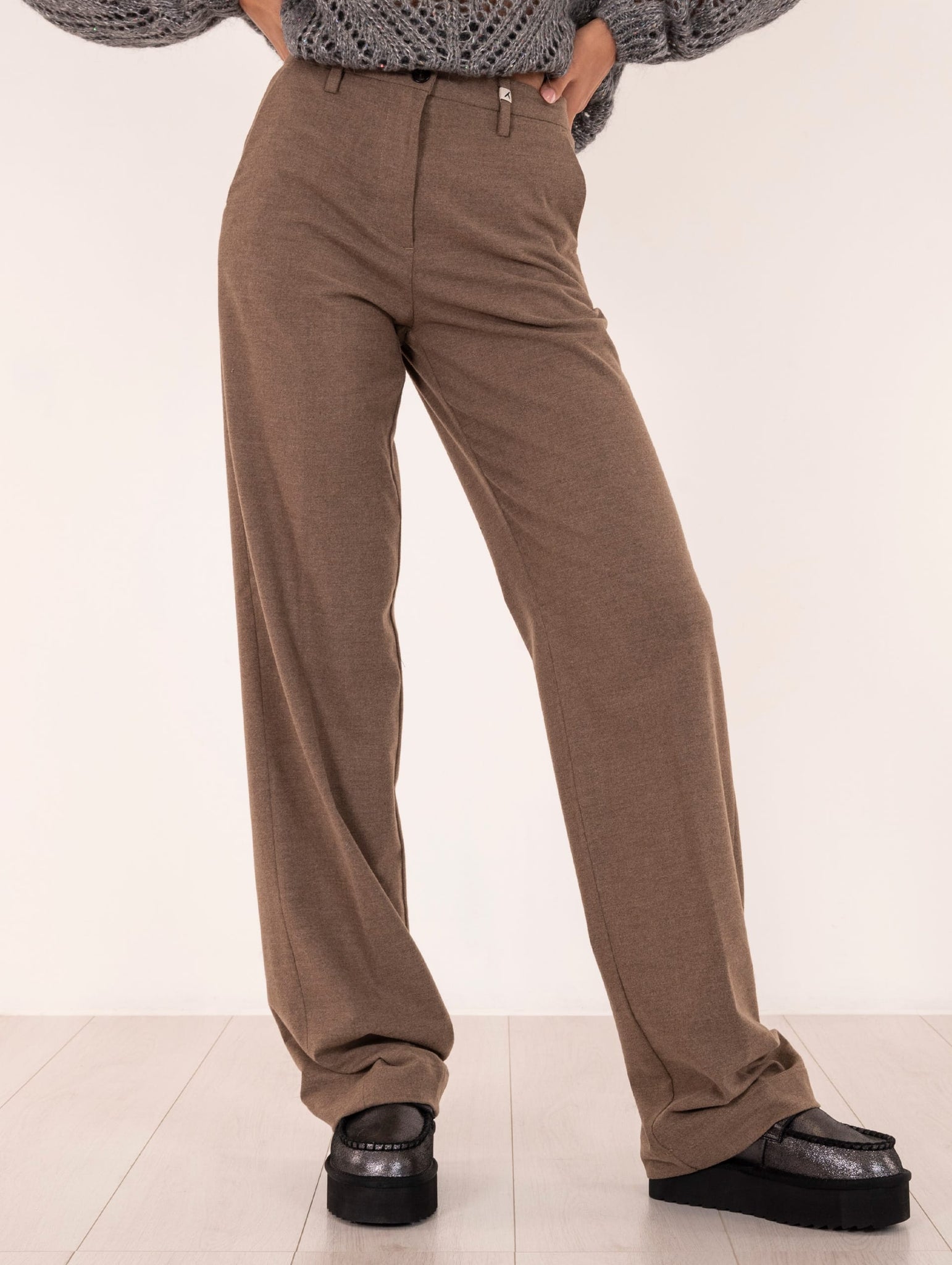 Pantalone Myths in Viscosa Light Brown