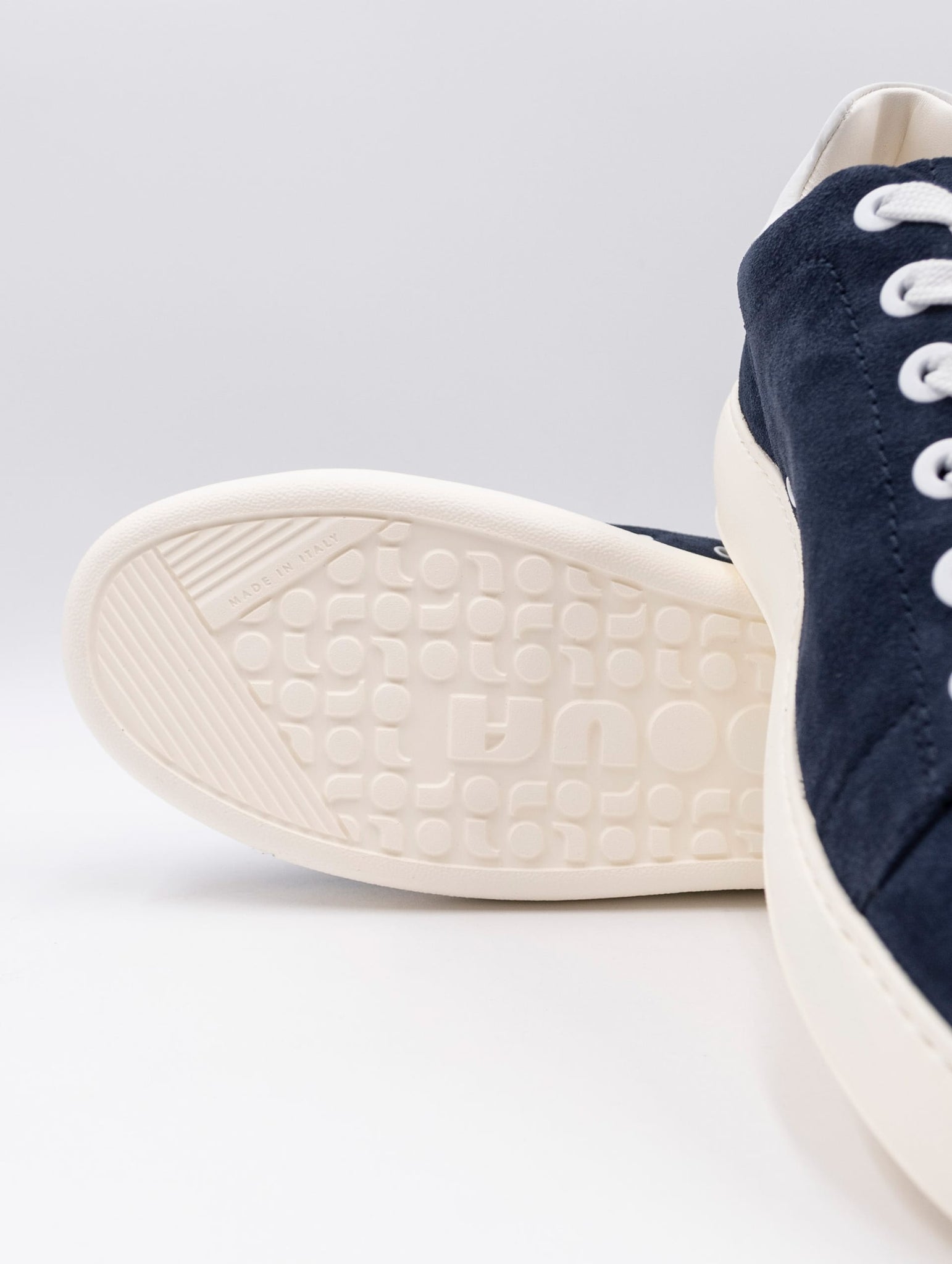 Sneakers Batik Noova in Suede Navy