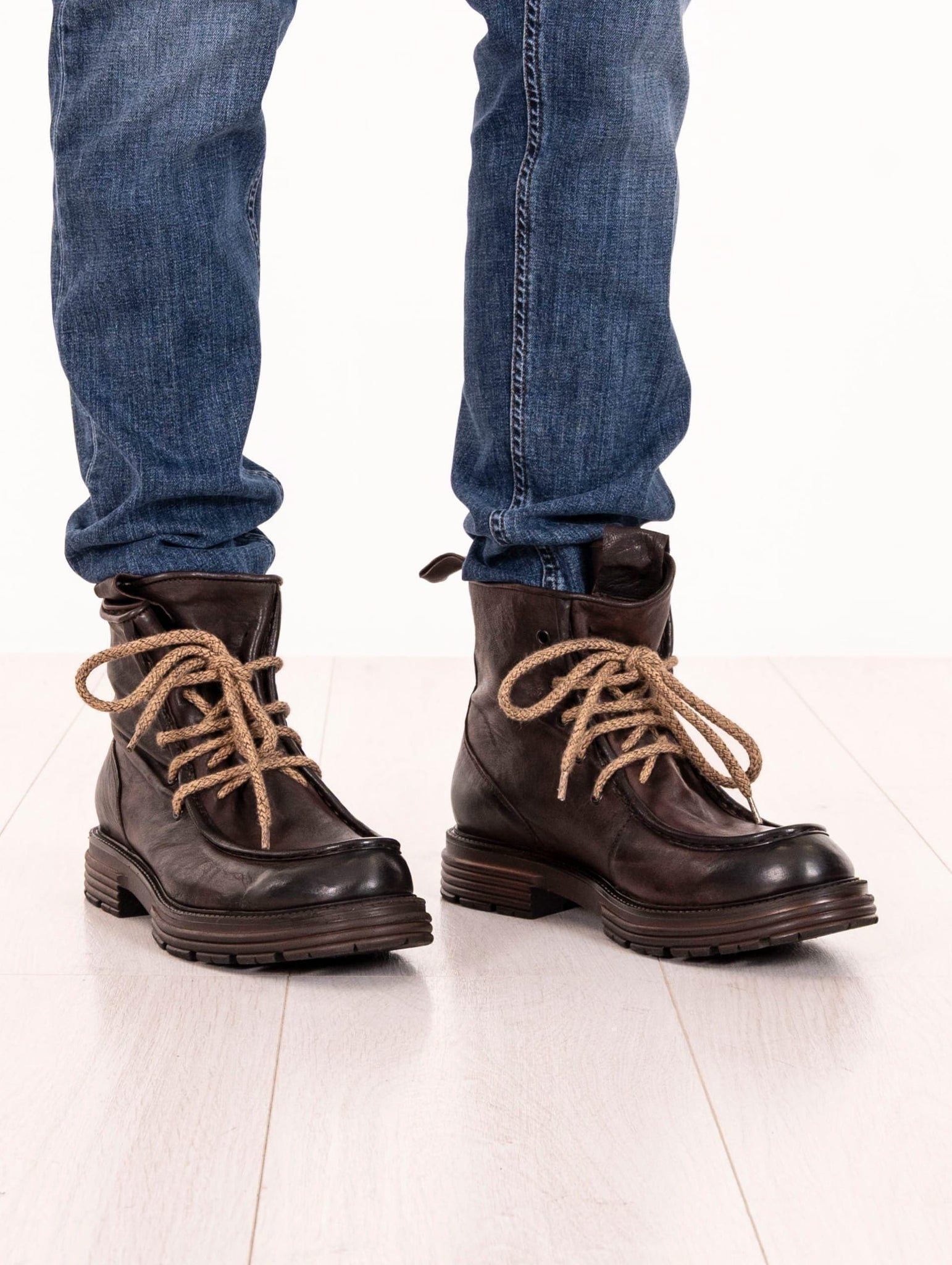 Beatles Four Stroke in Pelle Caffè