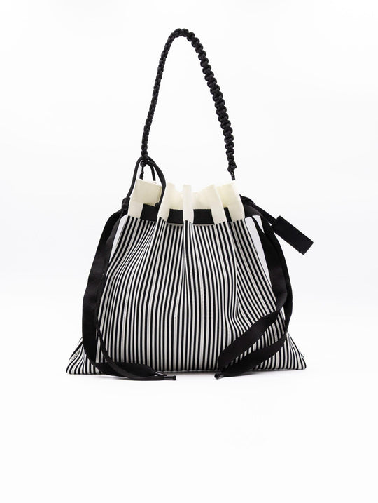 Borsa a Secchiello Fri-Yay in Maglia Plissè Bianca e Nera