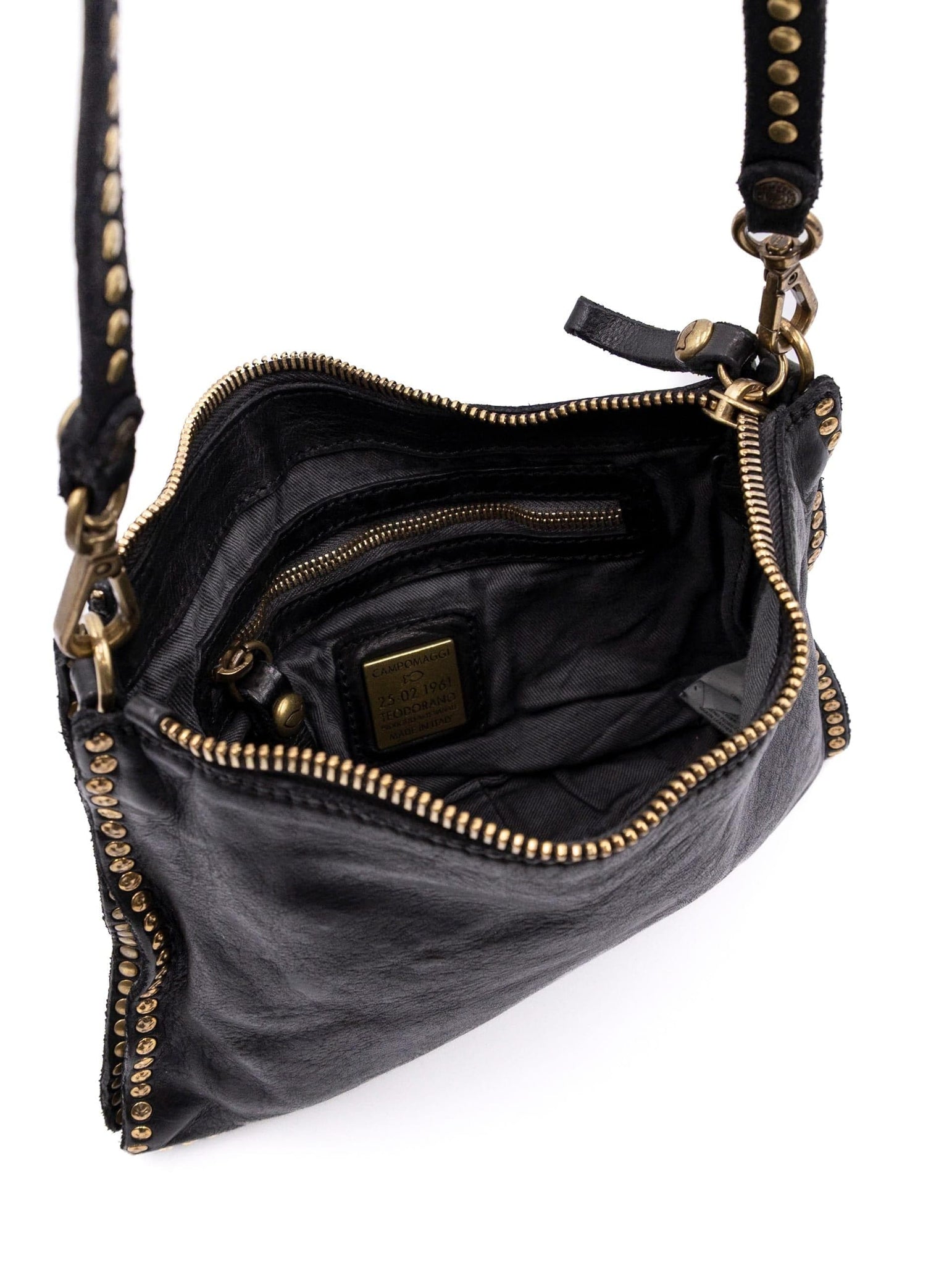 Borsa Eva Campomaggi con Borchie in Pelle Nera