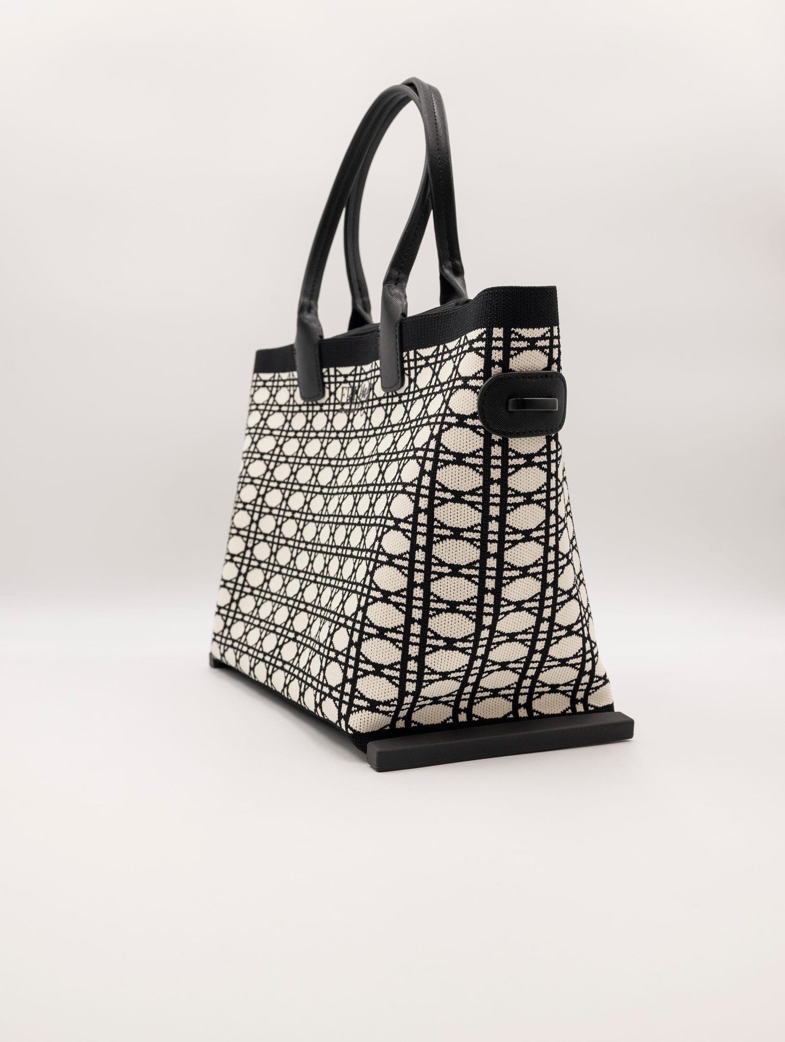 Borsa Fri-Yay Marta in Maglia Bianco e Nero