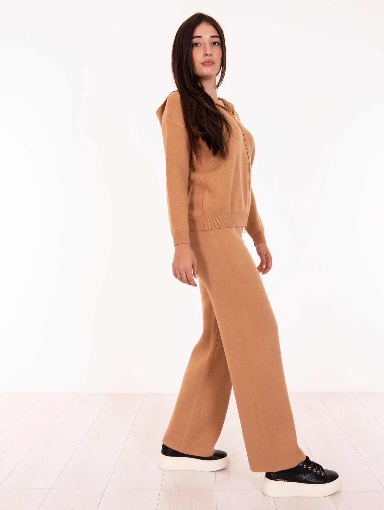 Completo White Wise Felpa e Pantalone in Viscosa Cammello