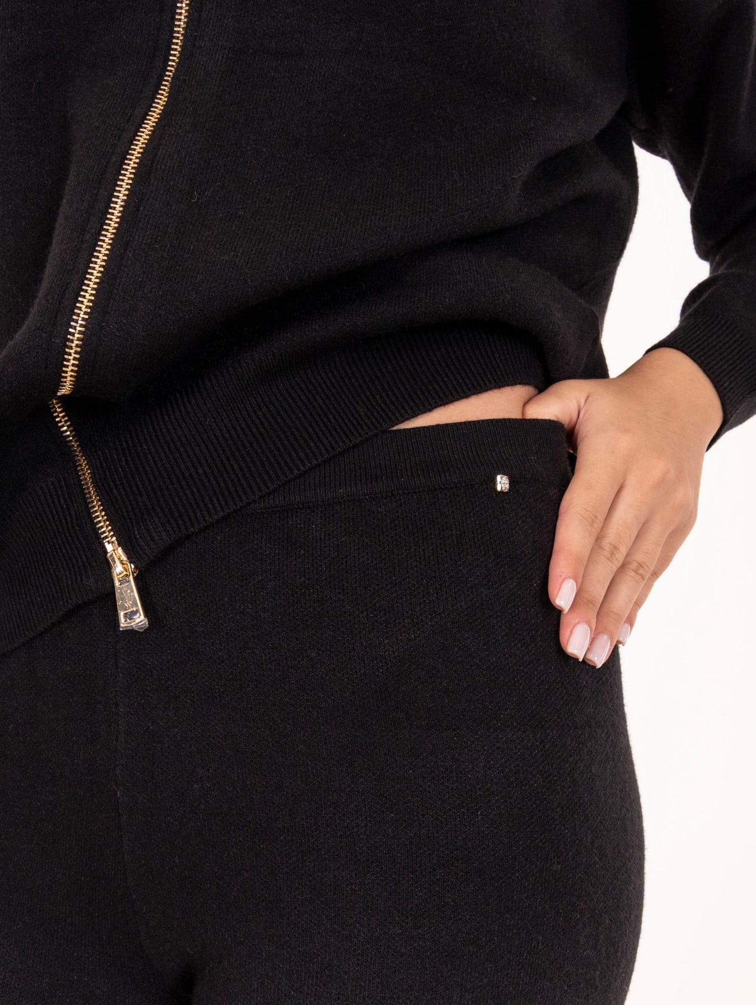 Completo White Wise Felpa e Pantalone in Viscosa Nero