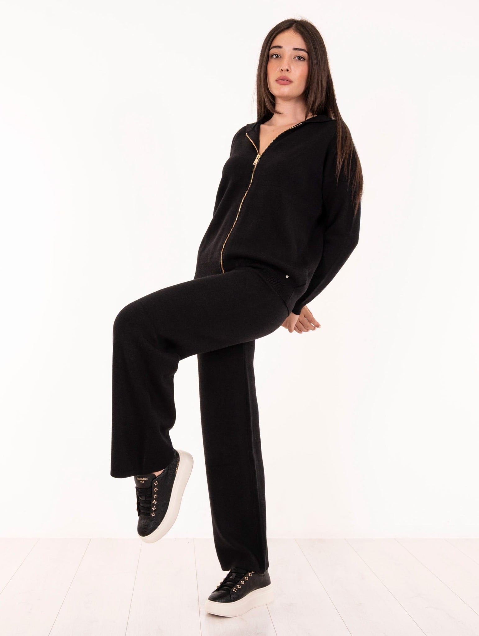 Completo White Wise Felpa e Pantalone in Viscosa Nero