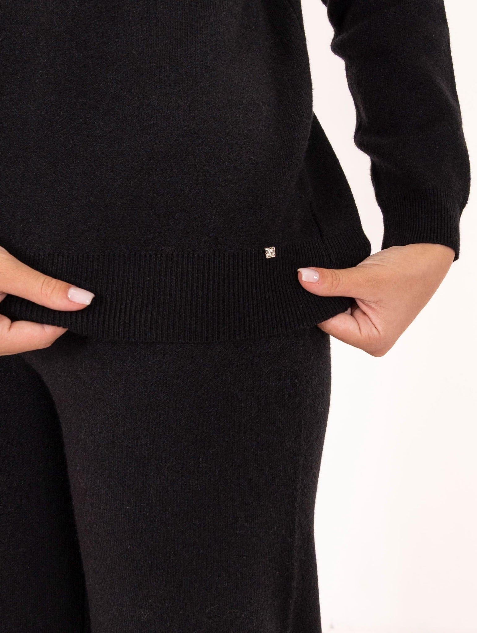 Completo White Wise Felpa e Pantalone in Viscosa Nero