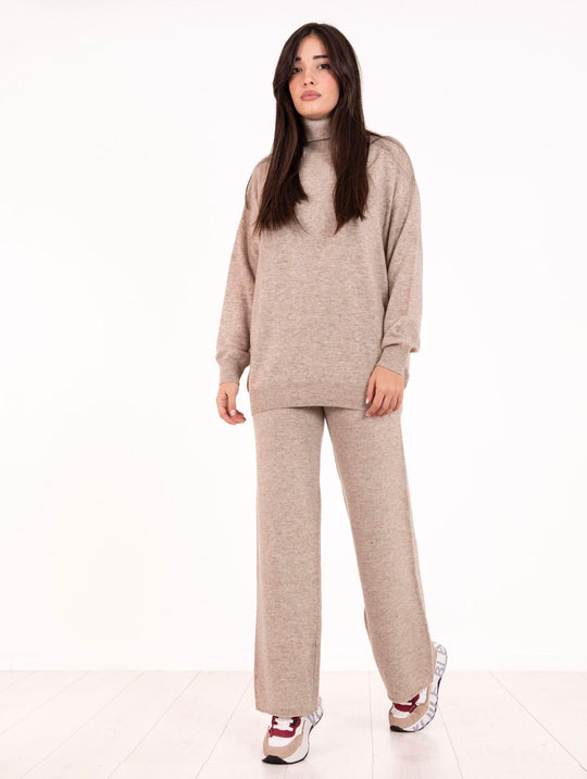 Completo White Wise Maxi Dolcevita e Pantalone in Cachemire Tortora