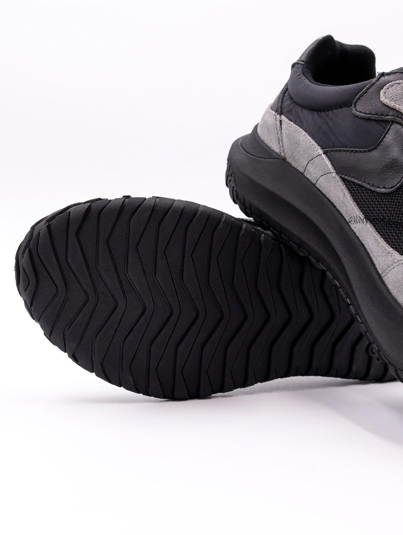 Sneakers Club Act Voile Blanche in Suede e Nylon Antracite e Nero CLUBACTMSUEDE/NYLON/CALF Voile Blanche