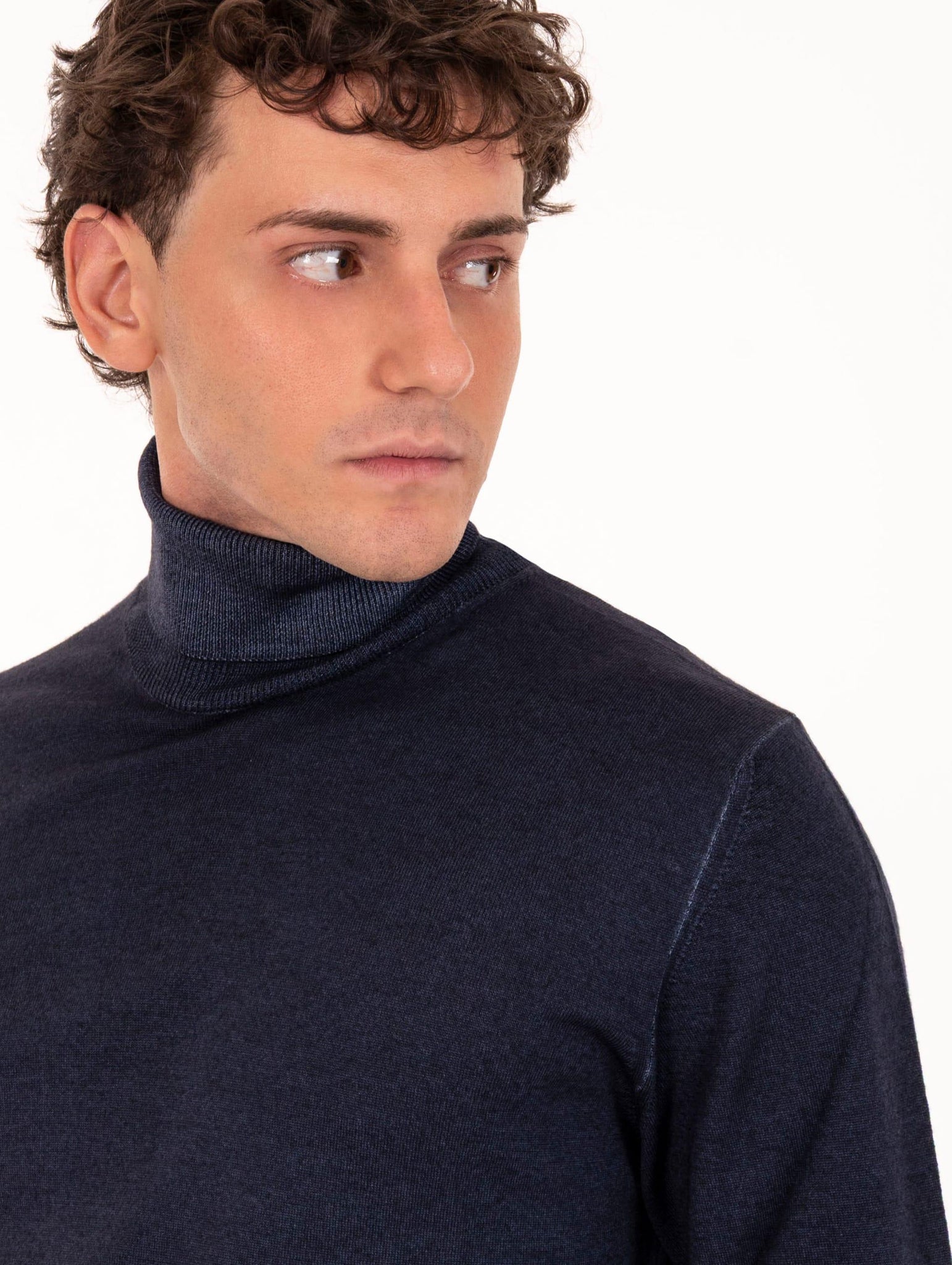 Maglia Dolcevita Four Stroke in Lana Merinos Extrafine Notte 000524 Daniele Fiesoli