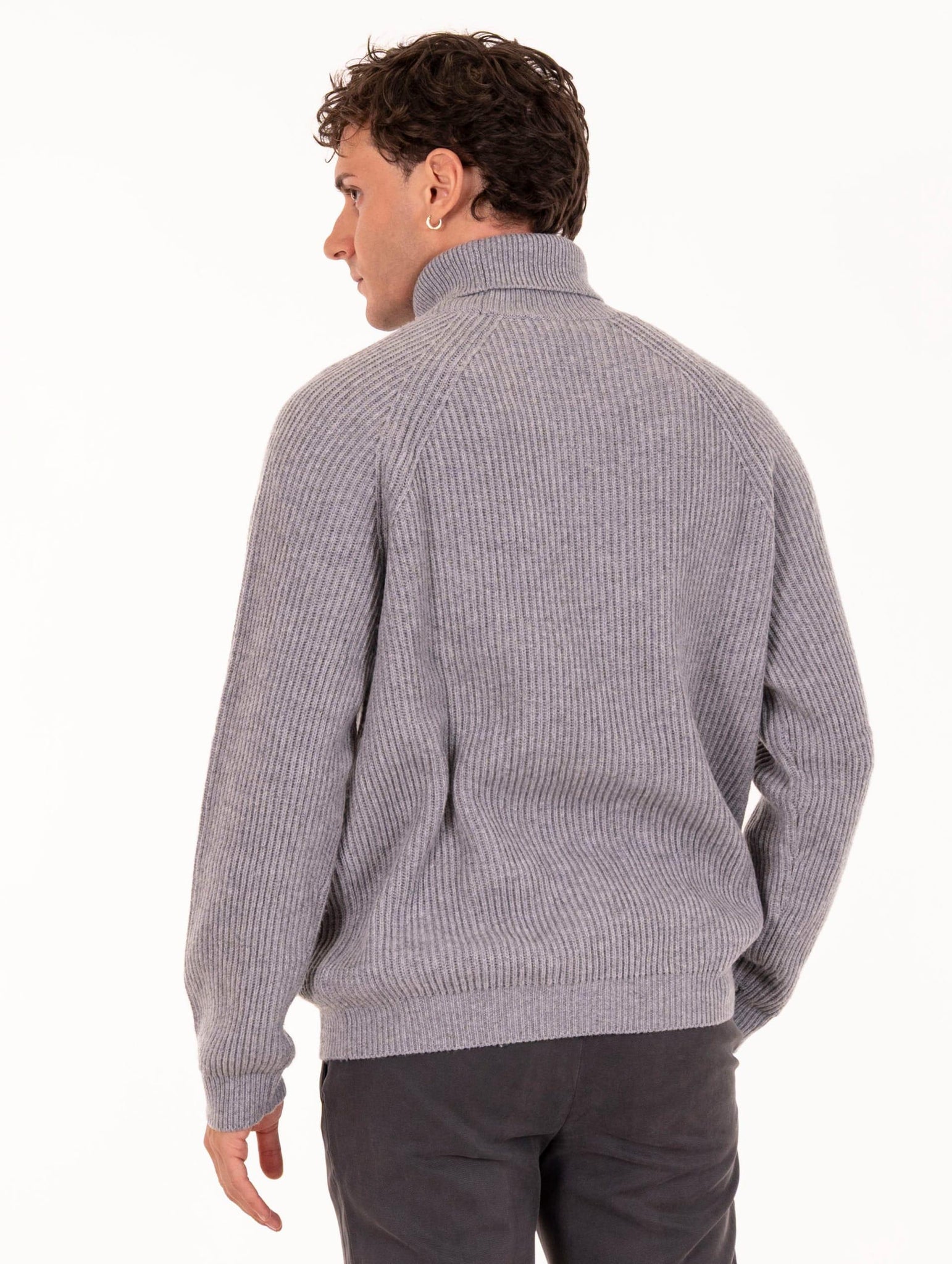 Dolcevita Alpha Studio in Lana e Cashmere Flanella AU-3125G1010 Alpha Studio