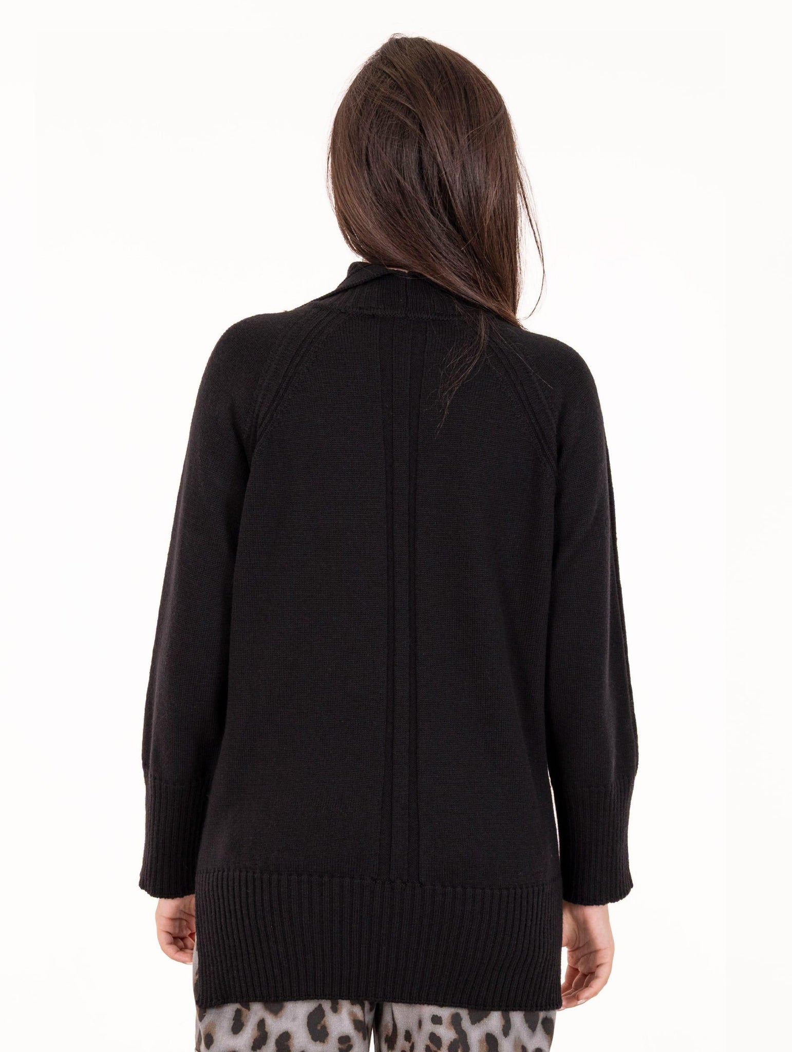 Dolcevita Alpha Studio con Spacchi in Pura Lana Merinos Nera AD-4082G2002 Alpha Studio