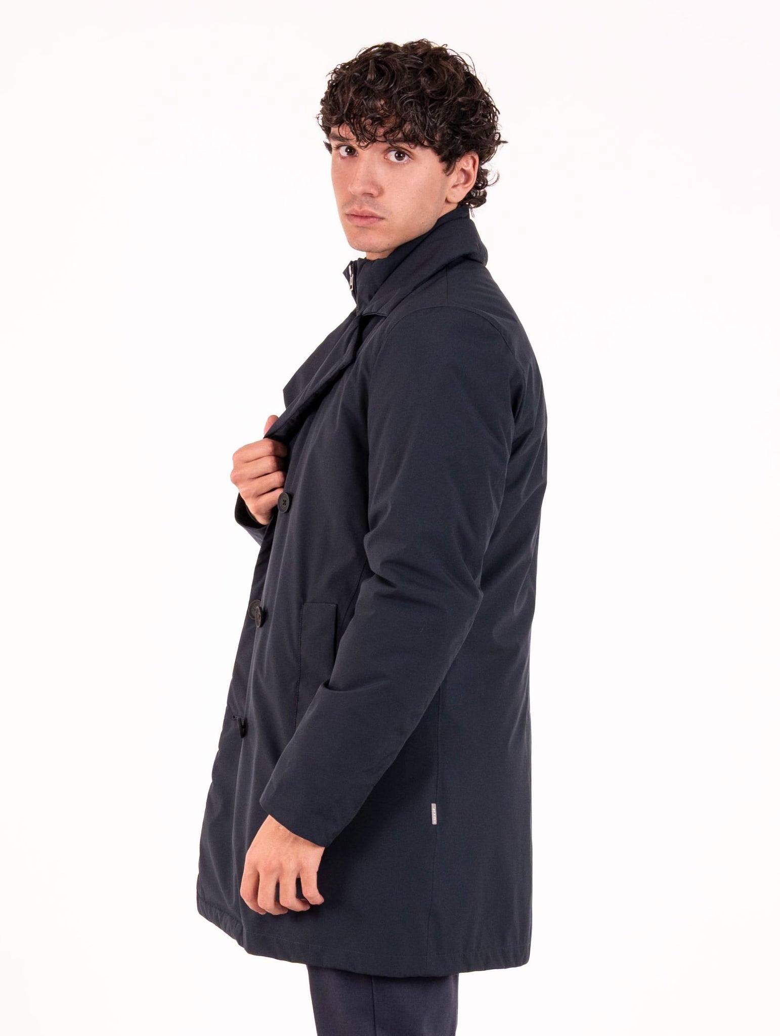 Cappotto AT.P.CO. in Tessuto Tecnico Blu Navy JOSHUA670N053799 AT.P.CO