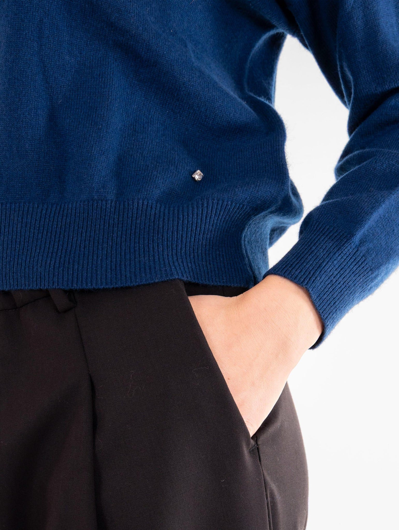 Pull Girocollo White Wise in Cachemire Blu WW201425 White Wise