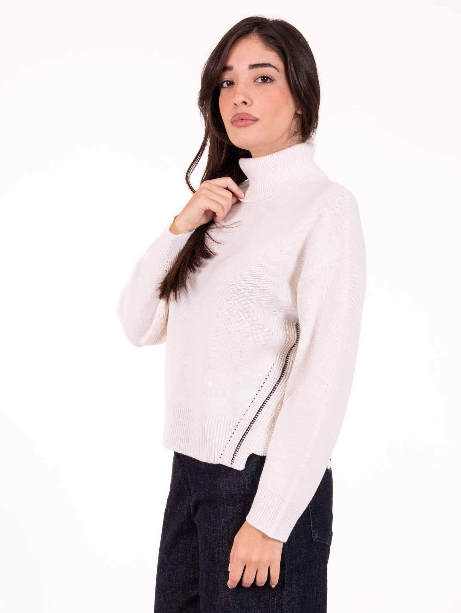 Dolcevita Alpha Studio in Pura Lana Merinos Panna e Nero AD-4092G2003 Alpha Studio