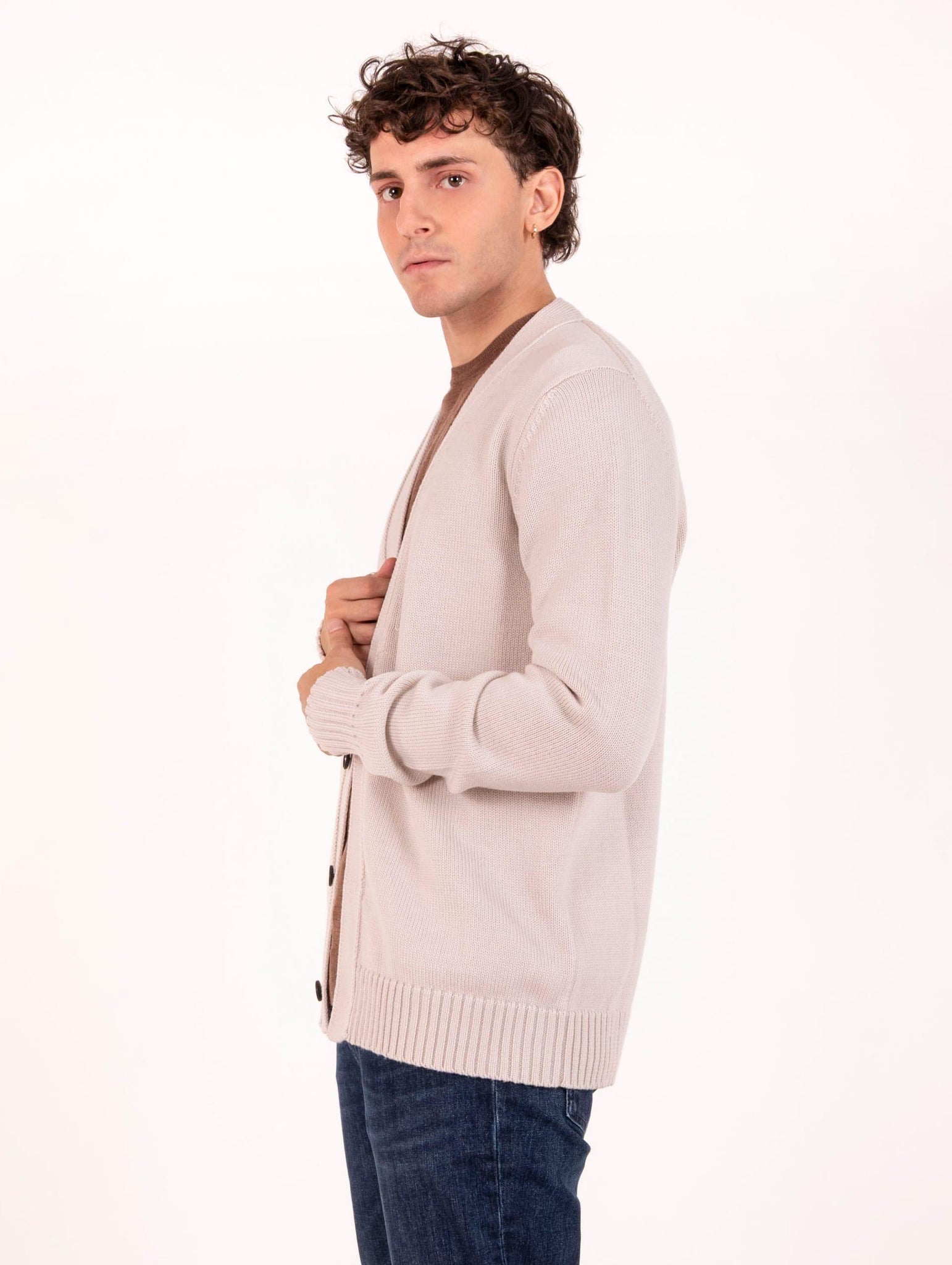 Cardigan Alpha Studio in Lana Merinos Stucco AU-3033E1017 Alpha Studio