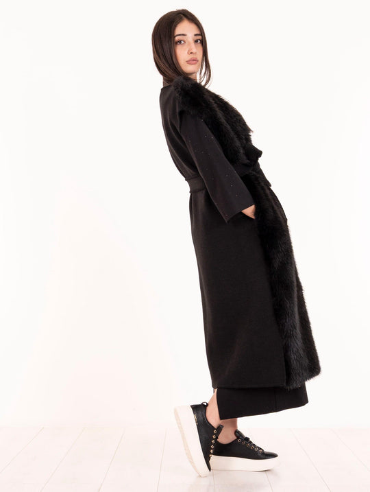 Bye Vest in Wool and Alpaca with Black Faux Fur