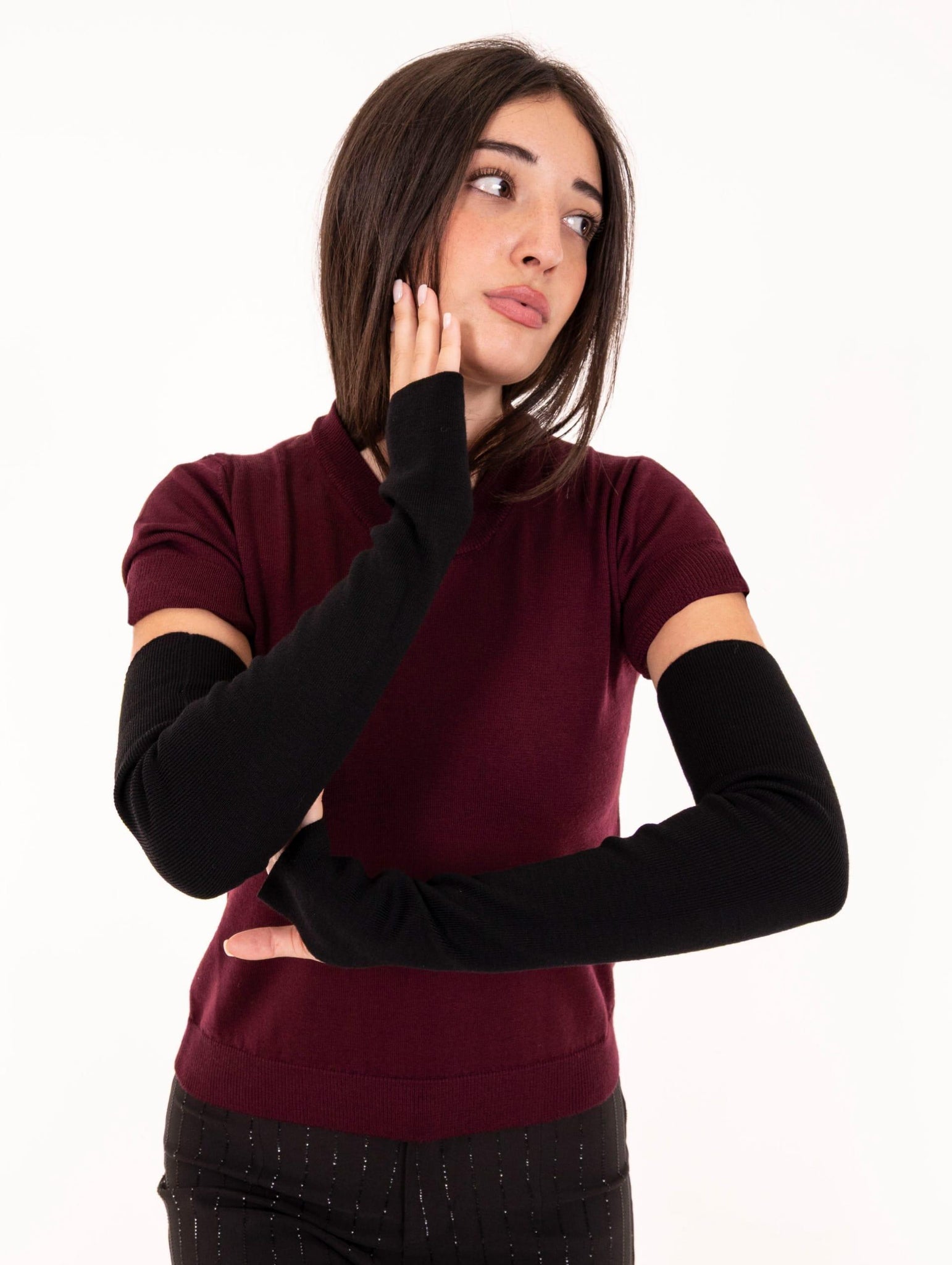 Manicotti Alpha Studio in Pura Lana Nera AD-4024S2002 Alpha Studio