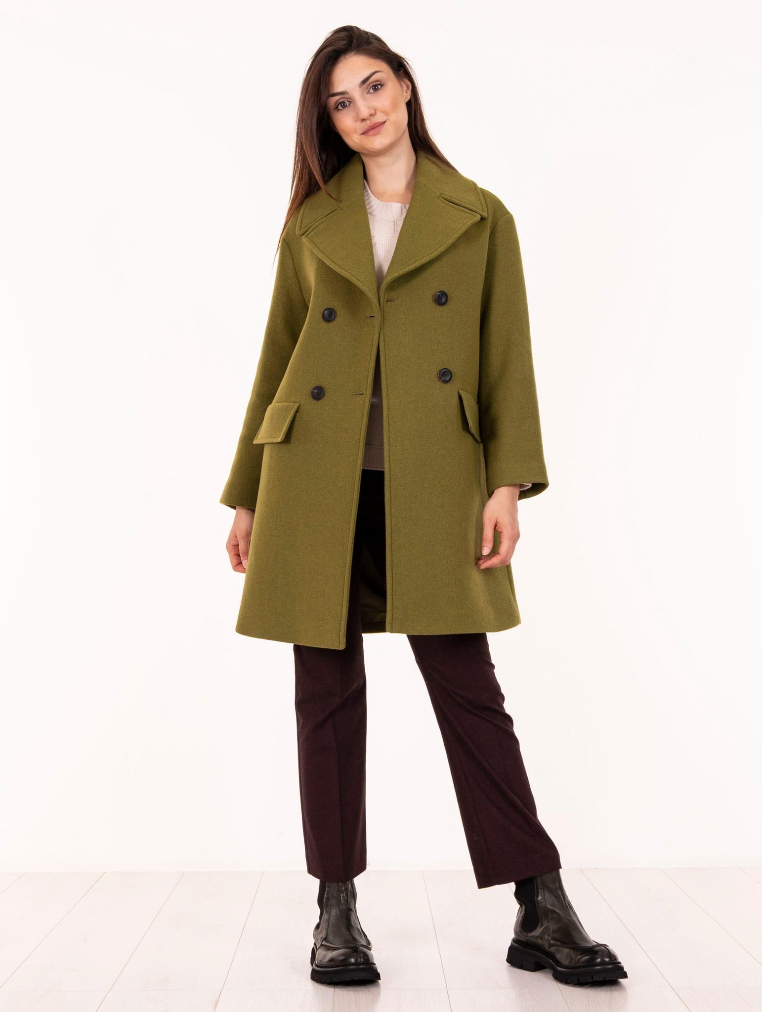 Cappotto Doppio Petto Alpha Studio in Twill di Lana Pistacchio AD-4710N2006 Alpha Studio