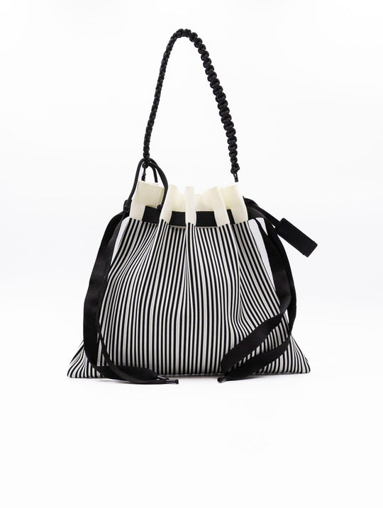 Borsa a Secchiello Fri-Yay in Maglia Plissè Bianca e Nera