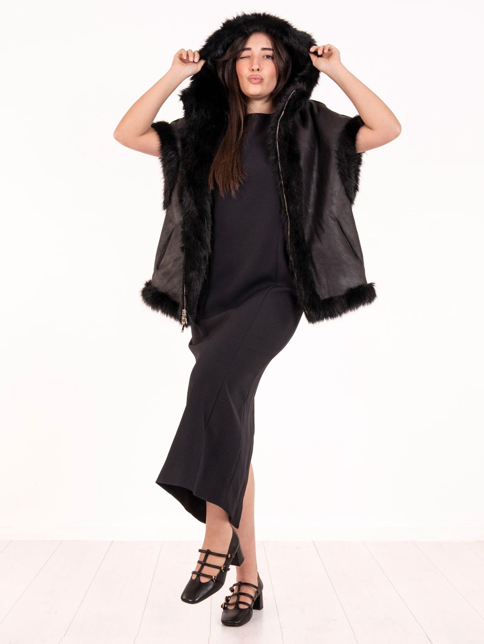 Cappa Eco Pelliccia Leon e Loulou Nera L660SILK00024 Leon & Loulou