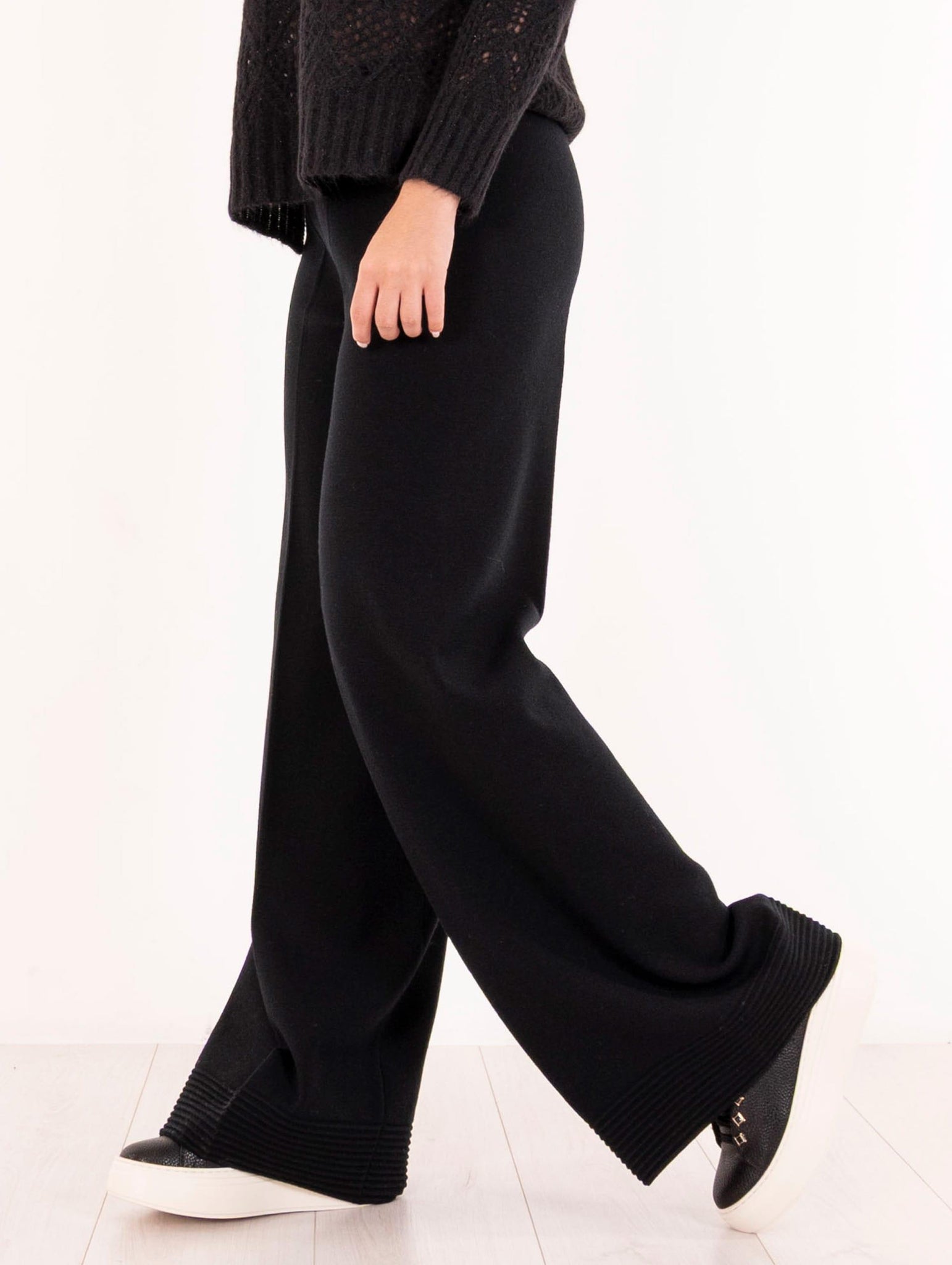 Pantalone Comfy D.exterior in Lana Merinos Nero 613322NERO D.EXTERIOR