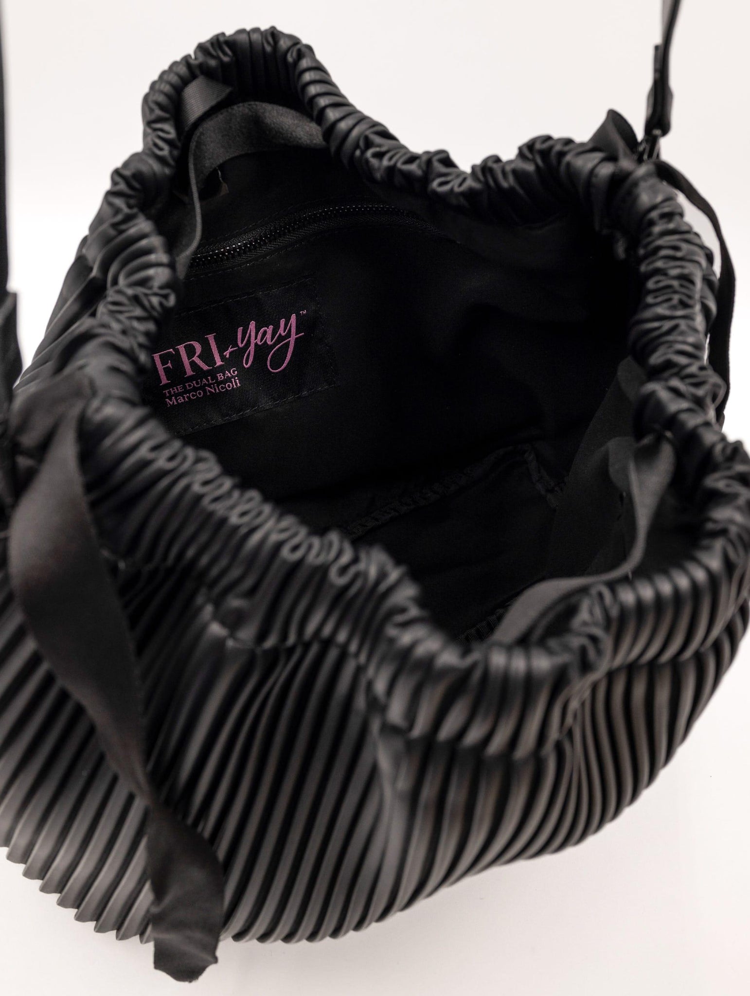 Borsa Zaino Fri-Yay in Eco Pelle Plissè Nero YU_631PLISSE0,5 Fri-Yay