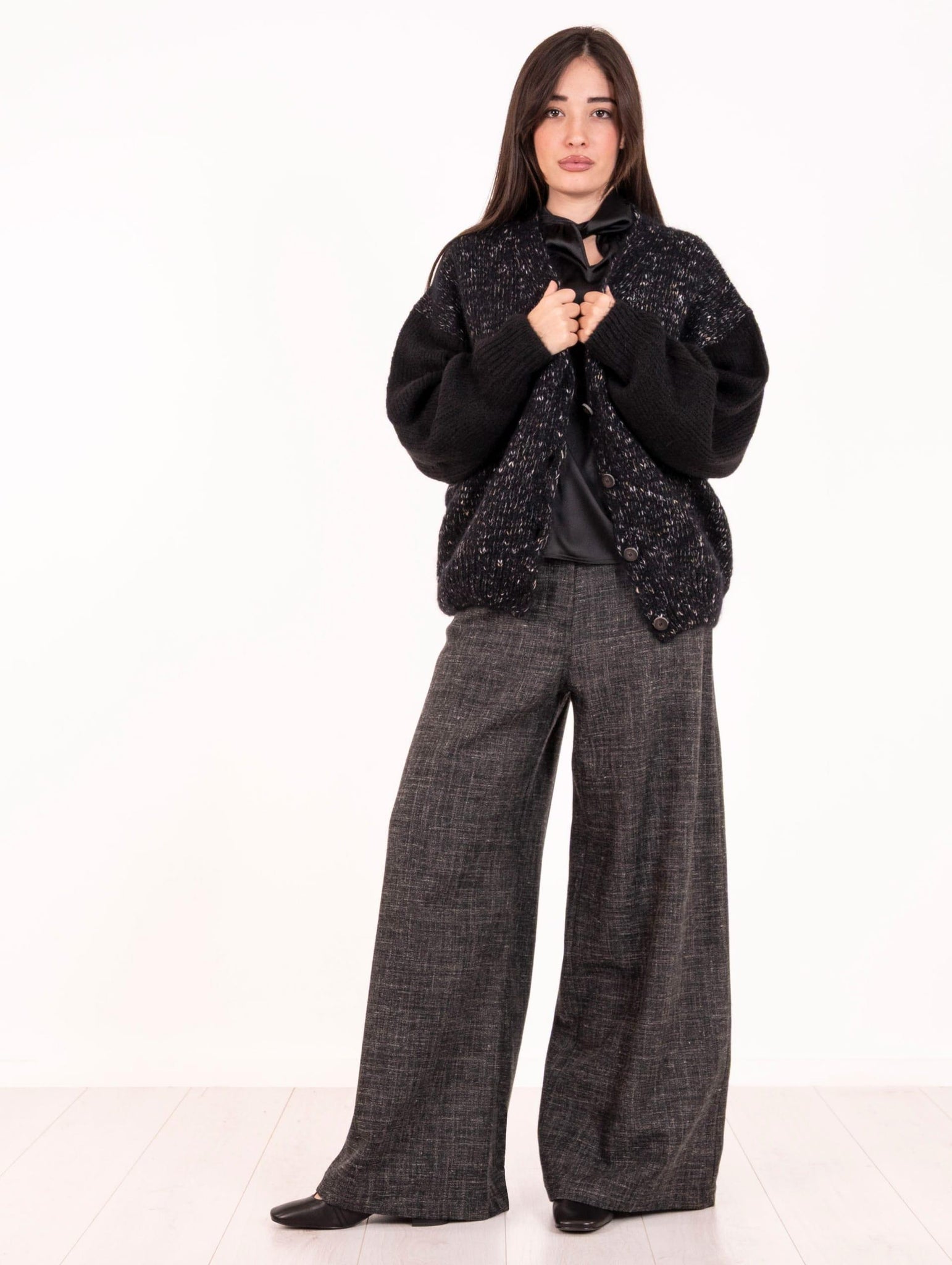 Maxi Cardigan Alisy in Mohair Melange Nero e Bianco 265427A5019NE Alysi