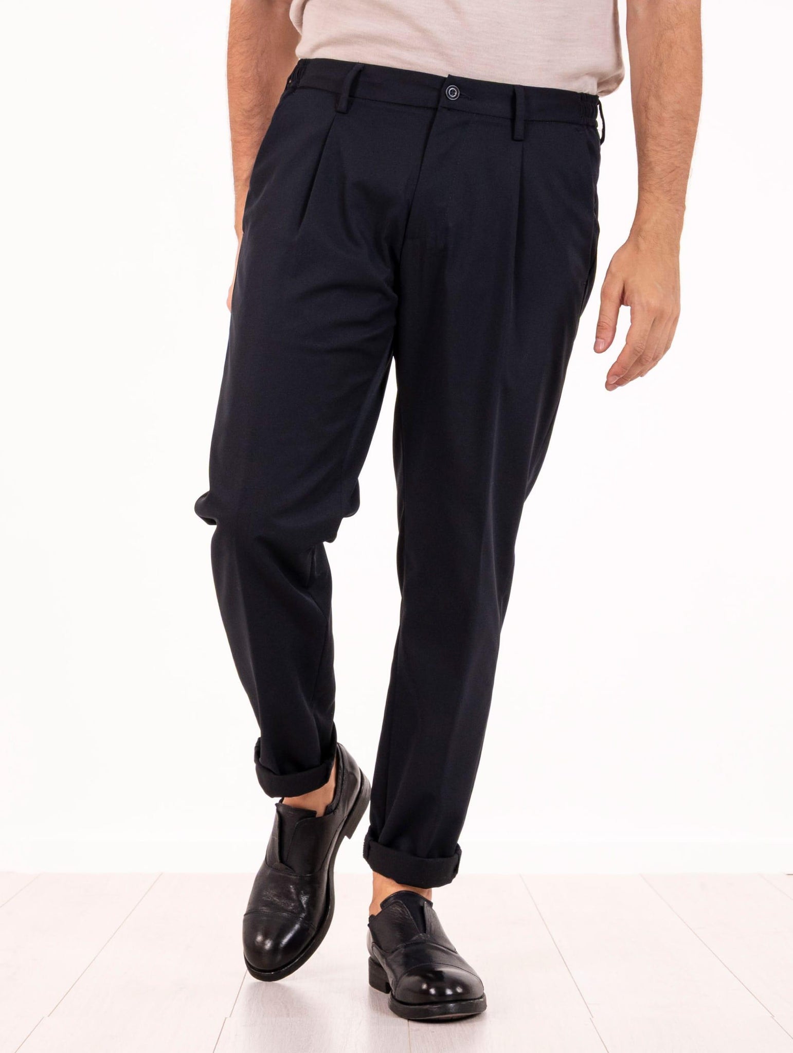 Pantalone AT.P.CO. in Tessuto Tecnico Blu BERLINO563PL050799 AT.P.CO