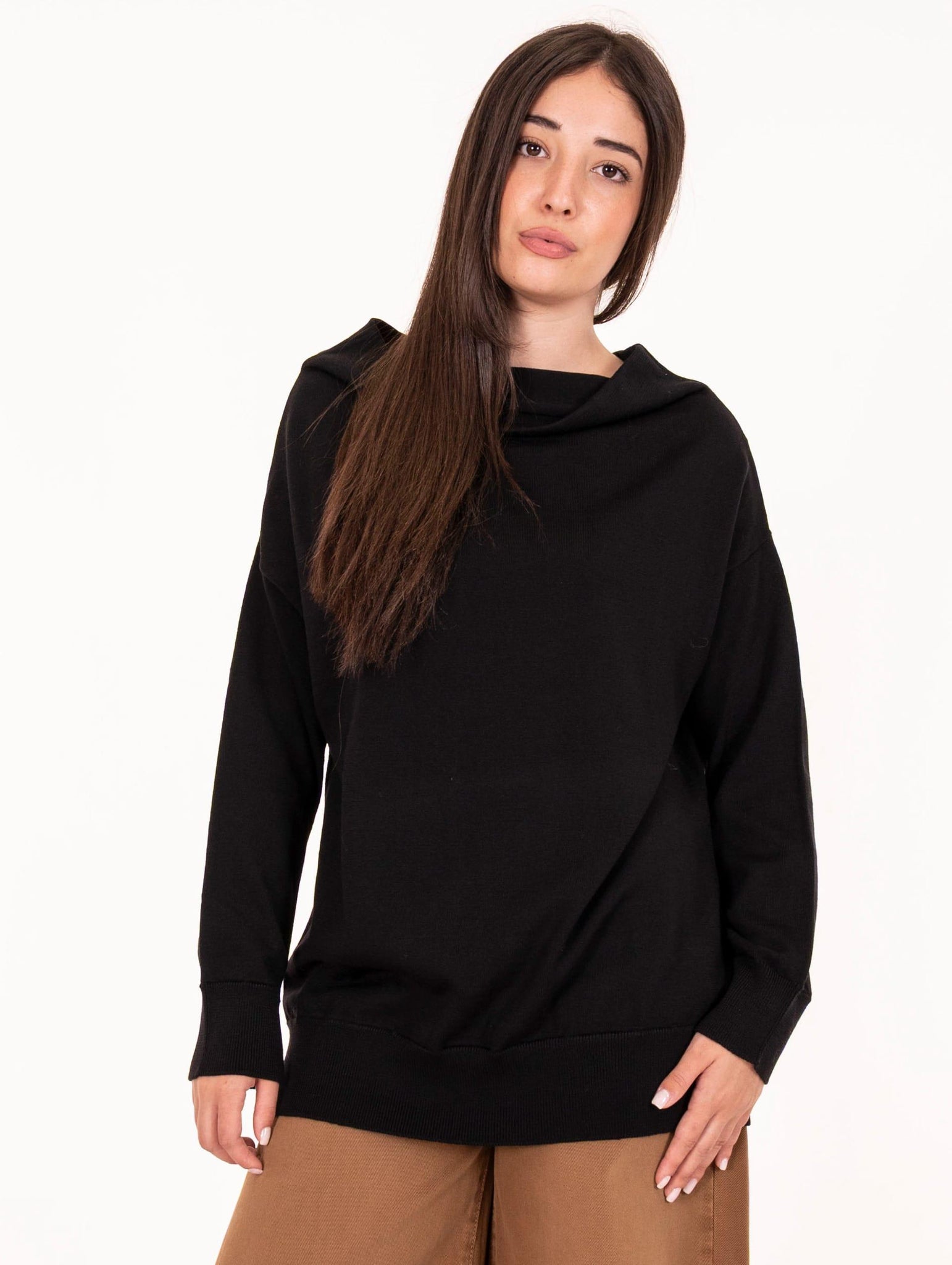 Maglia Vulcano Alpha Studio in Lana Merinos Extrafine Nera AD-4020C2002 Alpha Studio