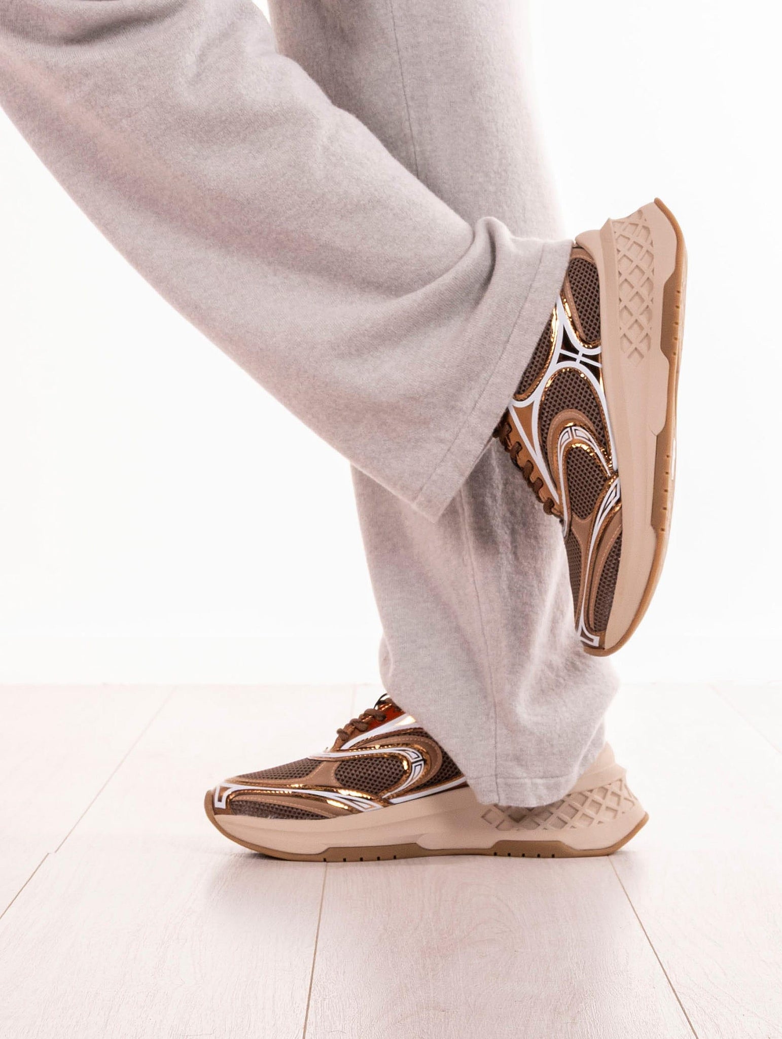 Sneakers Emanuelle Vee Bronzo e Marrone 452P-504-10-T16BRONZEBROWN Emanuelle Vee