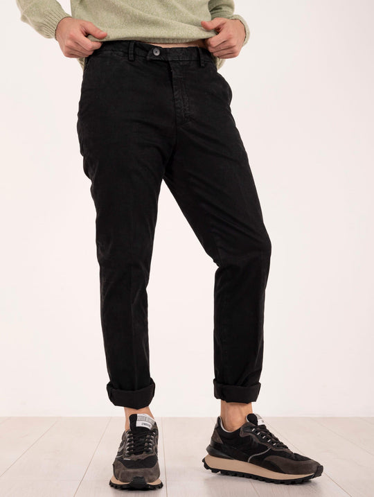 Pantalone Devore Well Fit aus schwarzer Baumwolle
