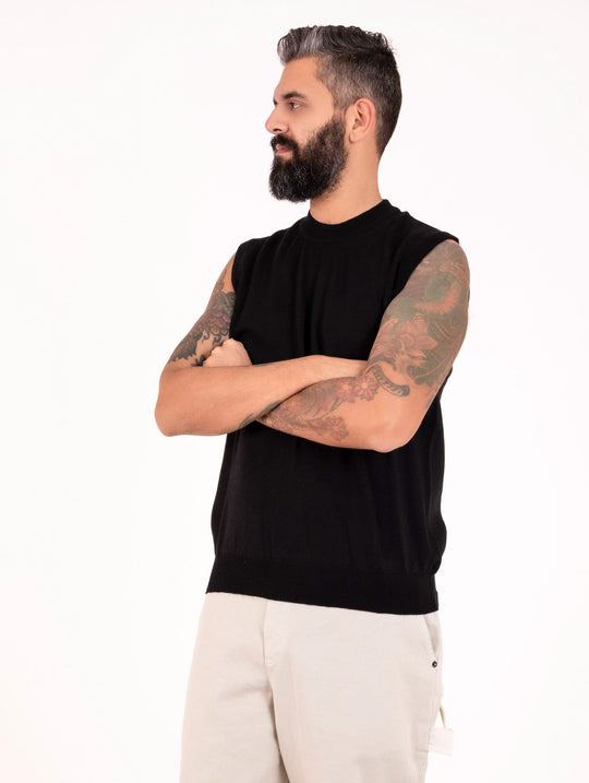 Gilet Alpha Studio in Lana Merinos Extrafine Nero