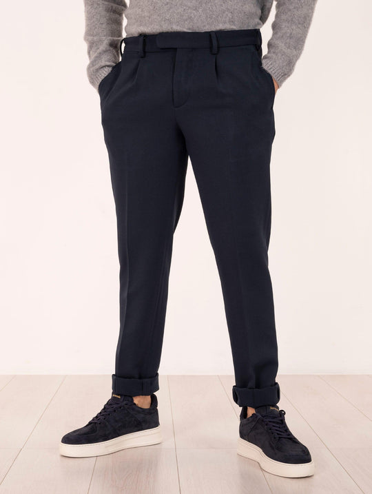 Pantalone Devorè aus technischem Stoff in Navy
