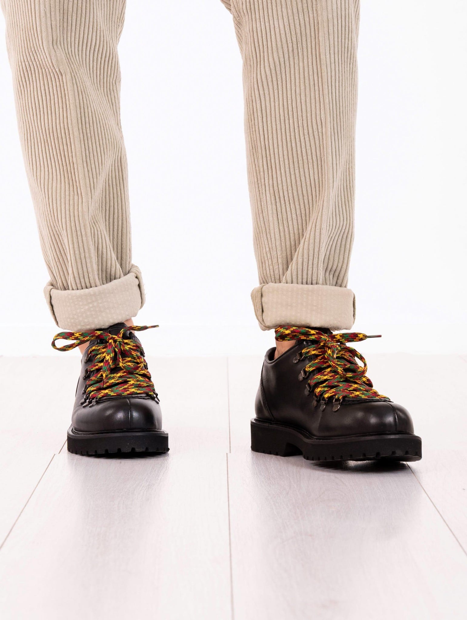 Stringata Merano Calf in Pelle Nera MERANOCALFBLK Kjore Project