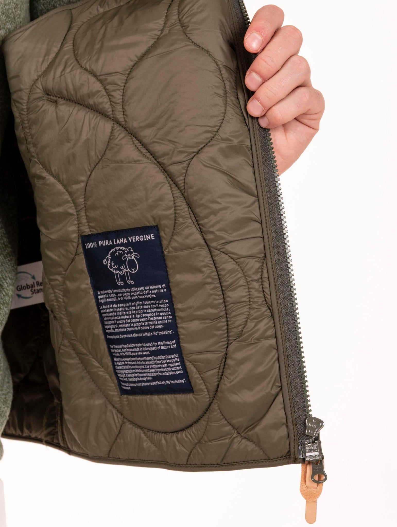 Gilet Manifattura Ceccarelli in Tessuto Tecnico Oliva 7919-CBOLIVE Manifattura Ceccarelli