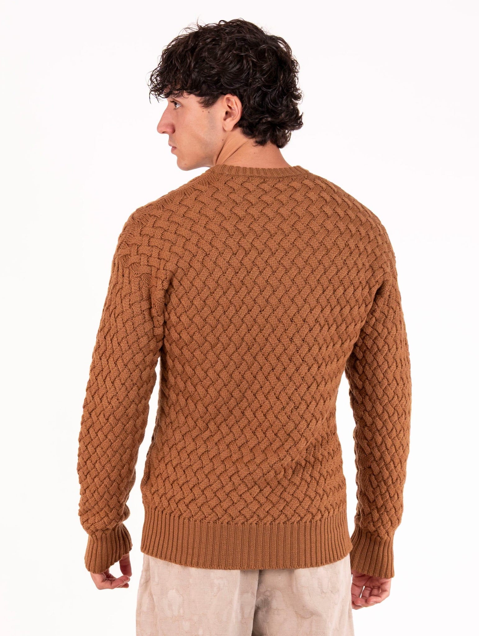 Maglia Alpha Studio in Lana Merinos Extrafine Nocciola AU-3081C1018 Alpha Studio