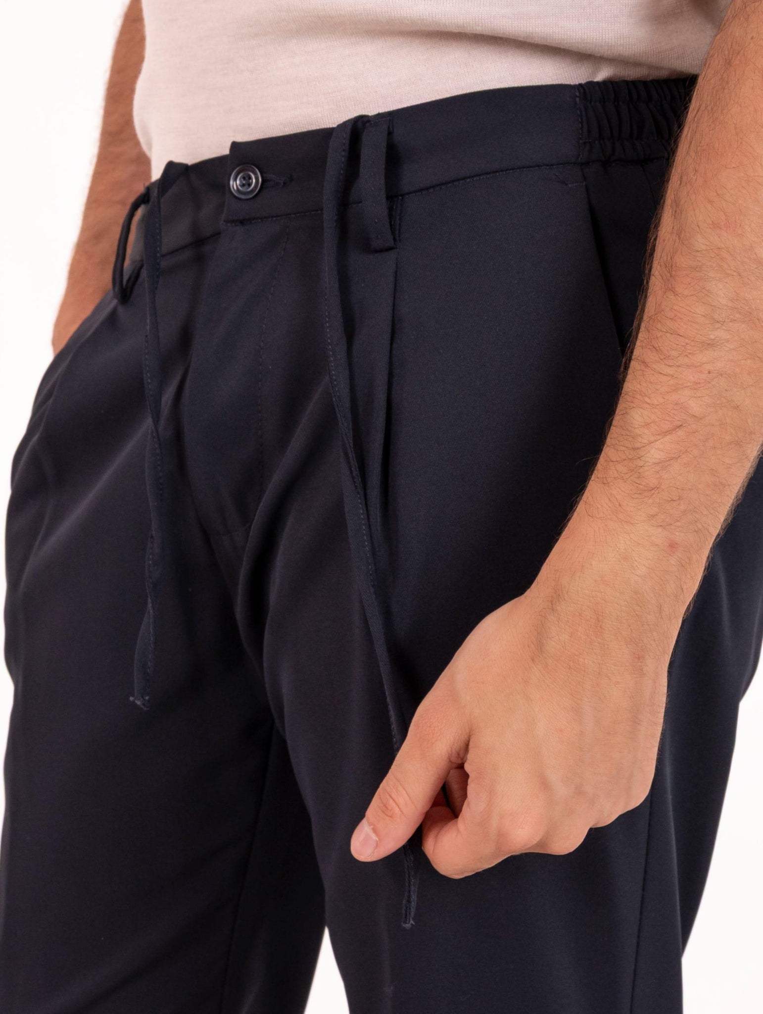 Pantalone AT.P.CO. in Tessuto Tecnico Blu BERLINO563PL050799 AT.P.CO