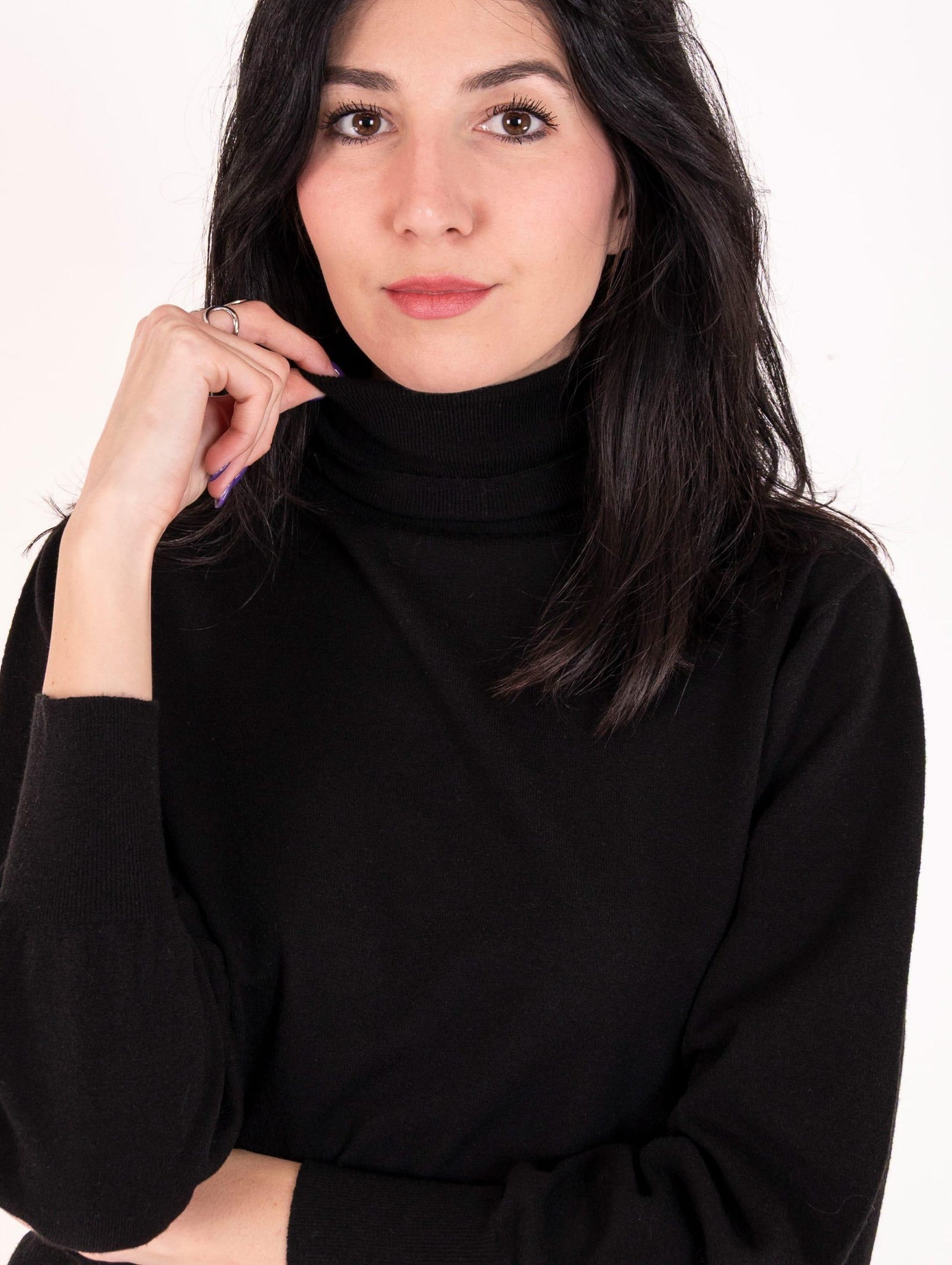 Dolcevita Alpha Studio in Lana Extrafine Nero AD-4501G9000 Alpha Studio