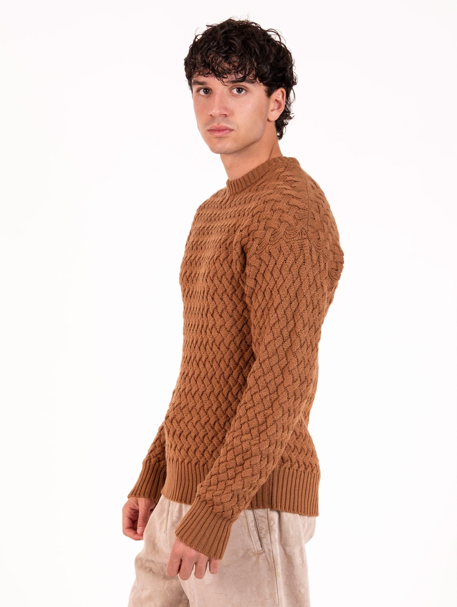 Maglia Alpha Studio in Lana Merinos Extrafine Nocciola AU-3081C1018 Alpha Studio