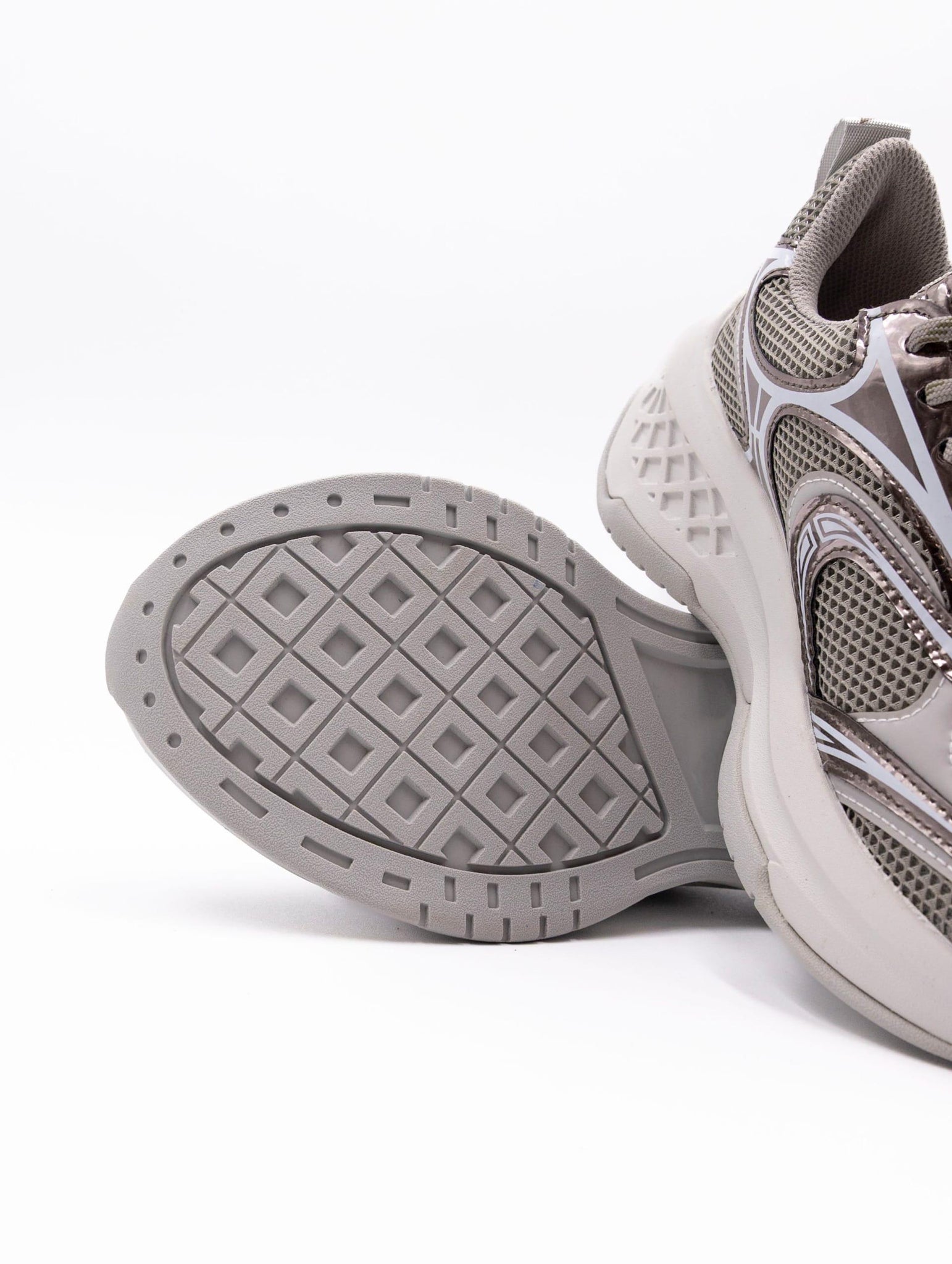 Sneakers Emanuelle Vee Peltro e Grigio 452P-504-10-T16PEWTERDKGREY Emanuelle Vee